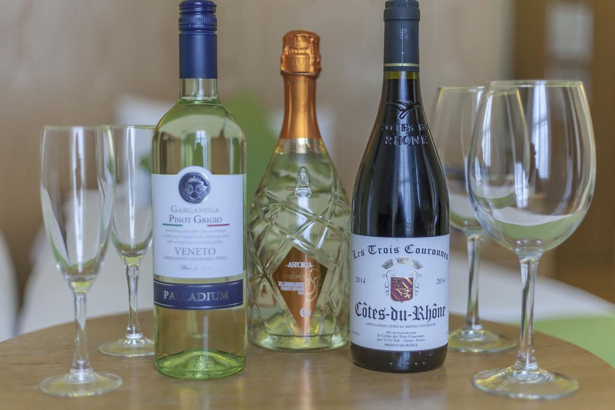 Skeffington Arms Hotel by null