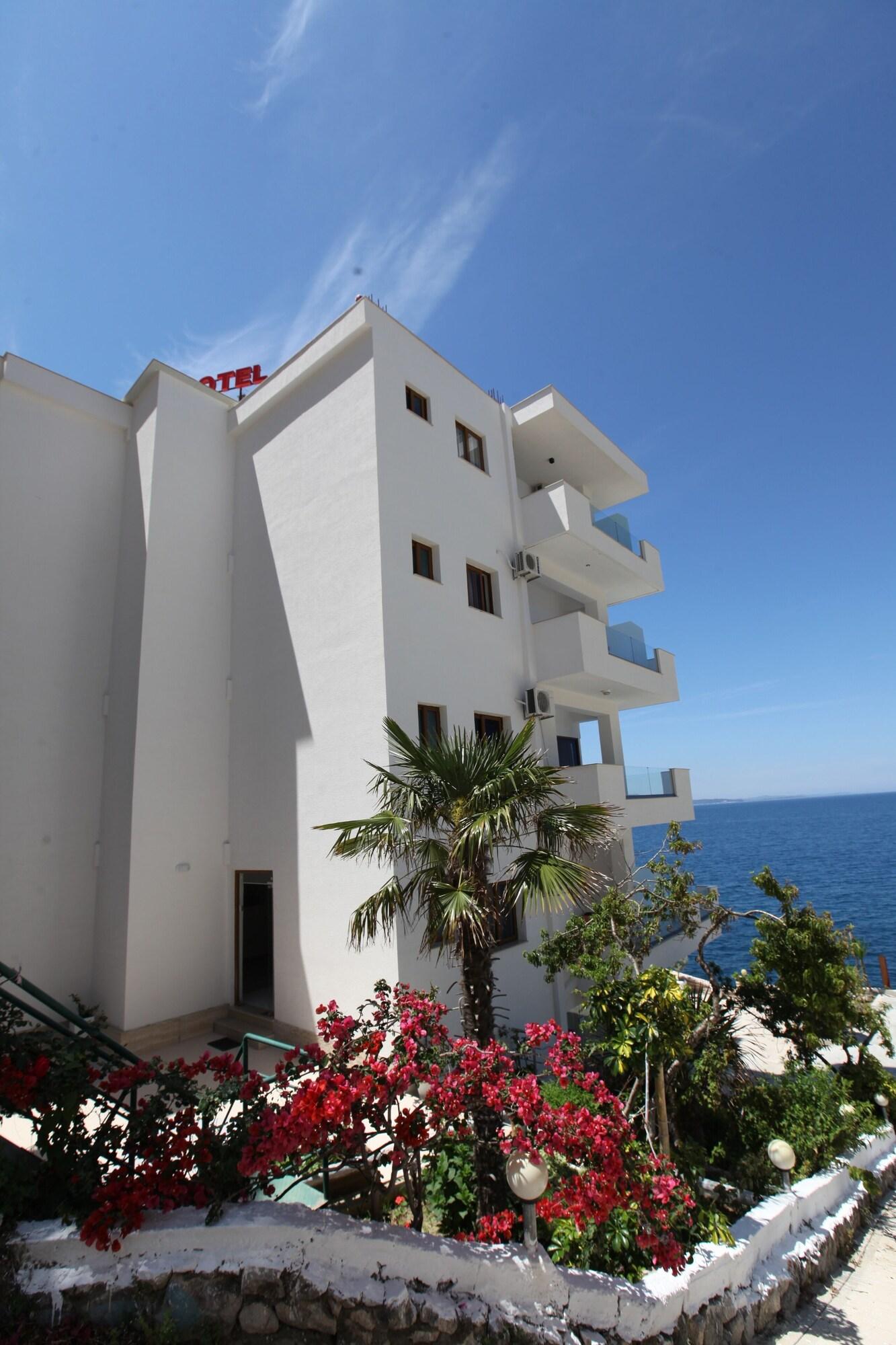 Hotel Blue Bay - фото