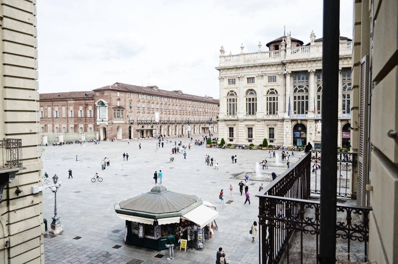 Piazza Castello Suite image