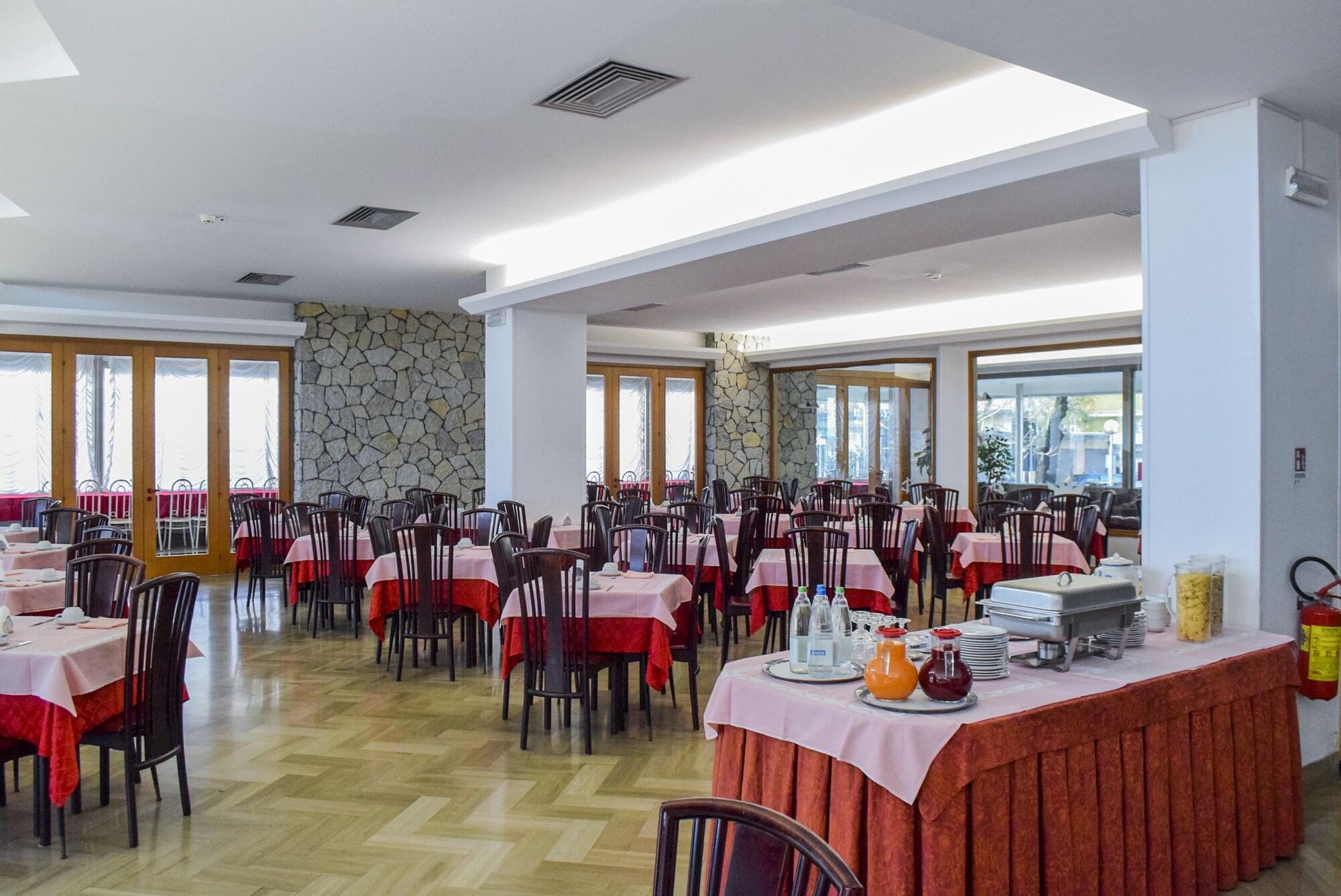 Hotel Columbia