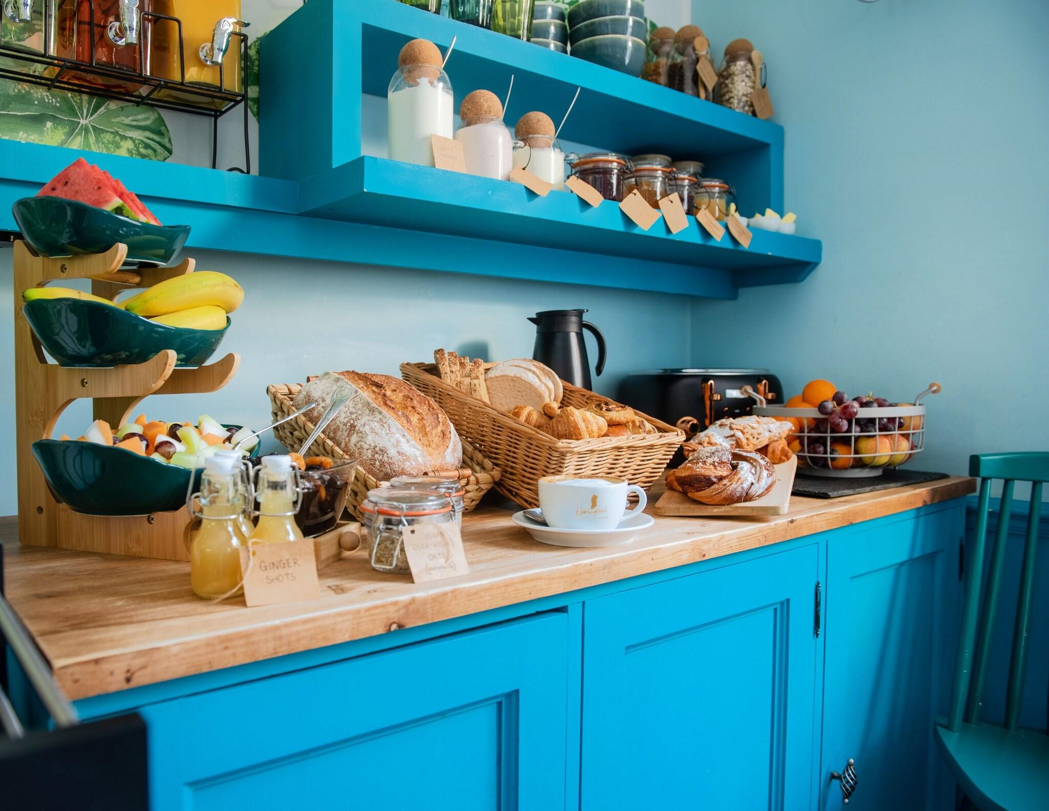 Harington's Hotel by null