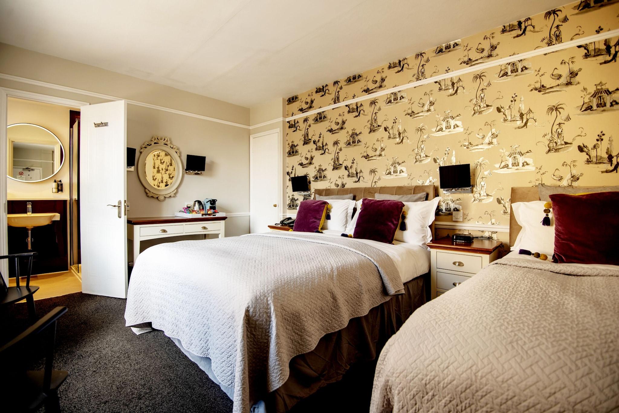 Harington's Hotel by null