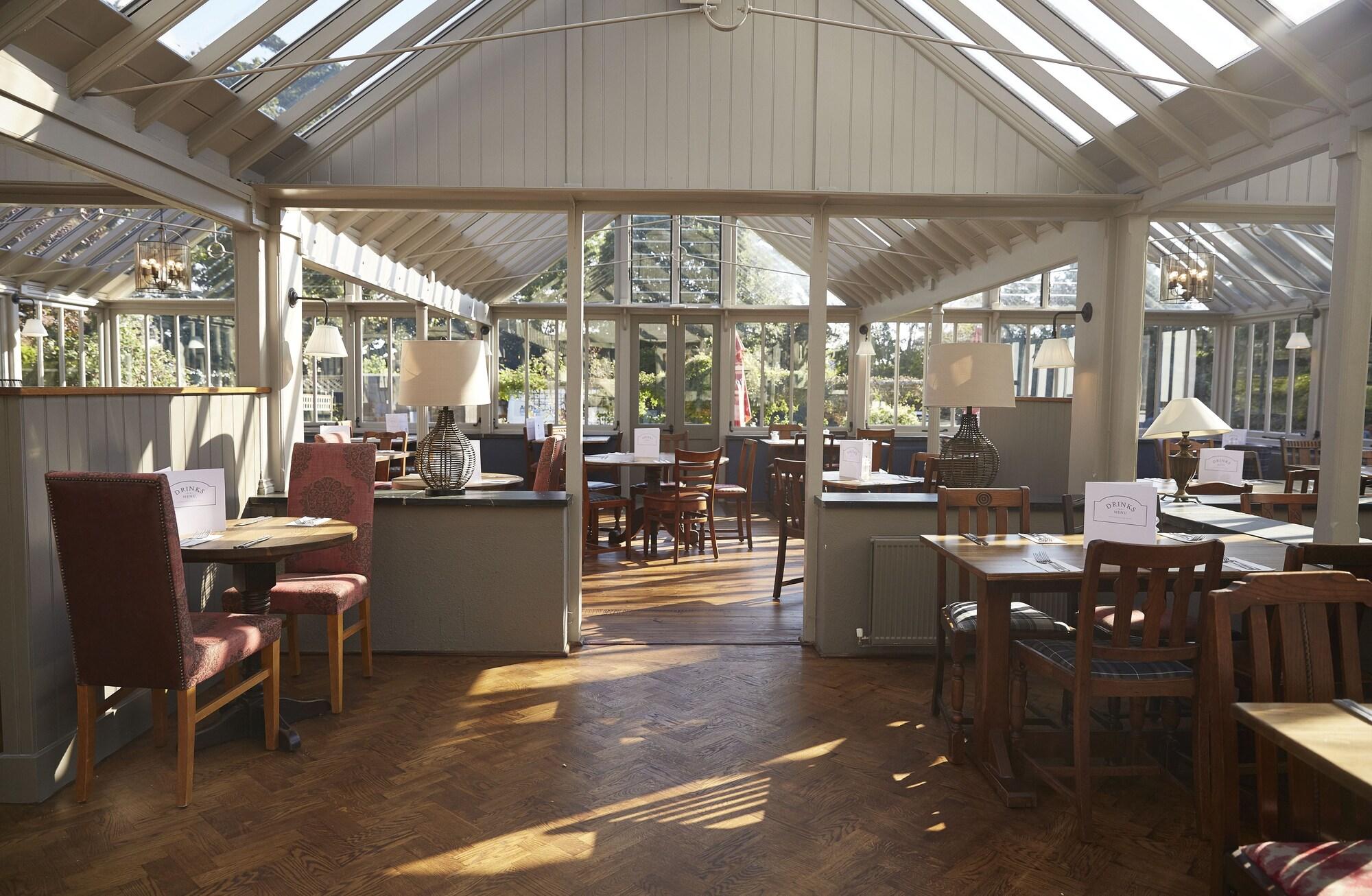 The Cedars Inn By Greene King Inns