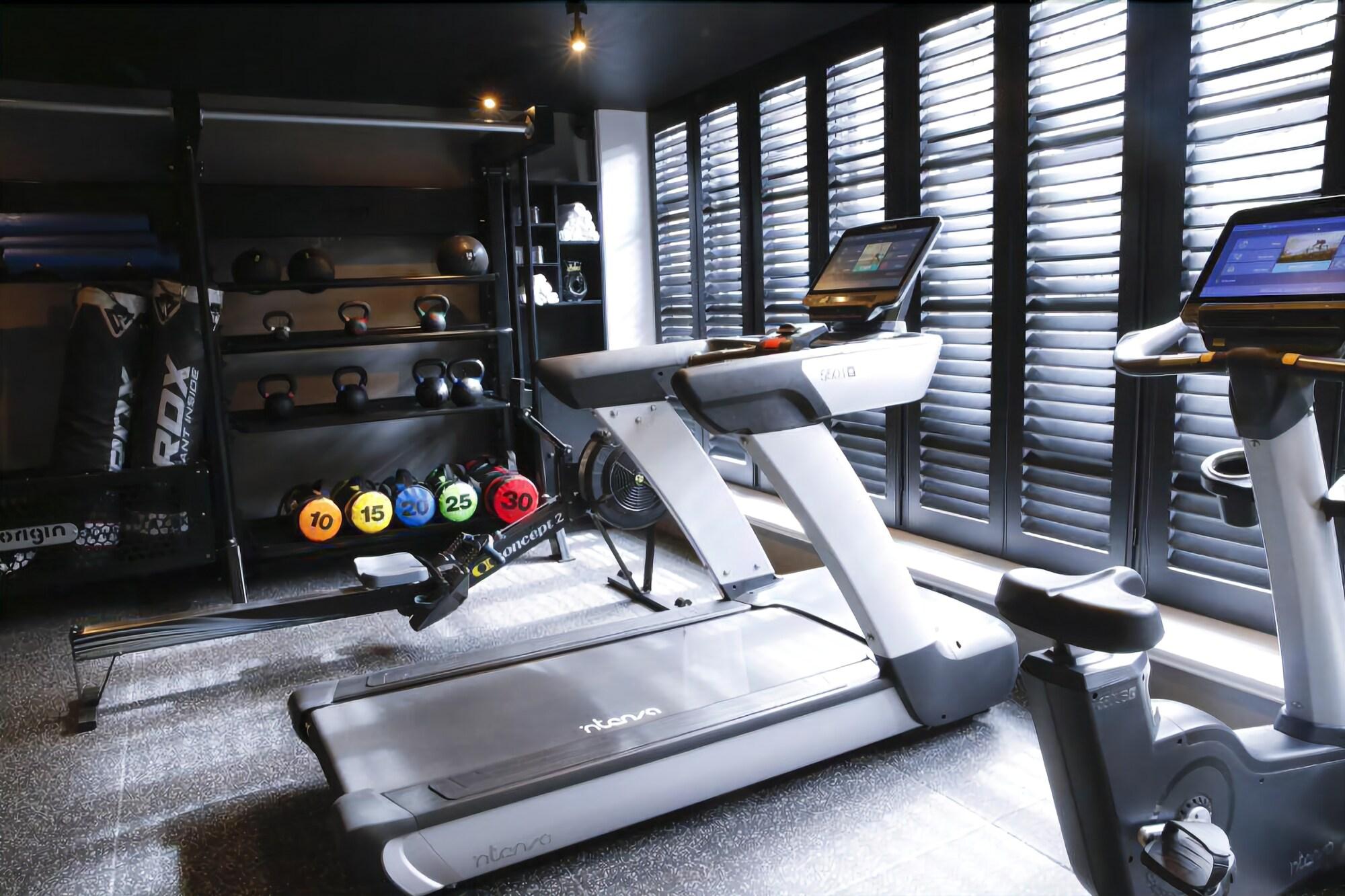 Manor House Lindley by null