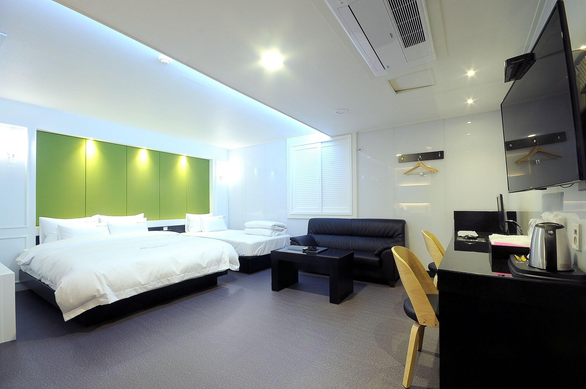 Wa Hotel Nampo