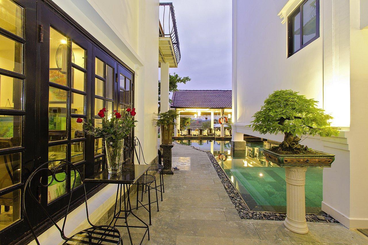 Riverside Impression Villa