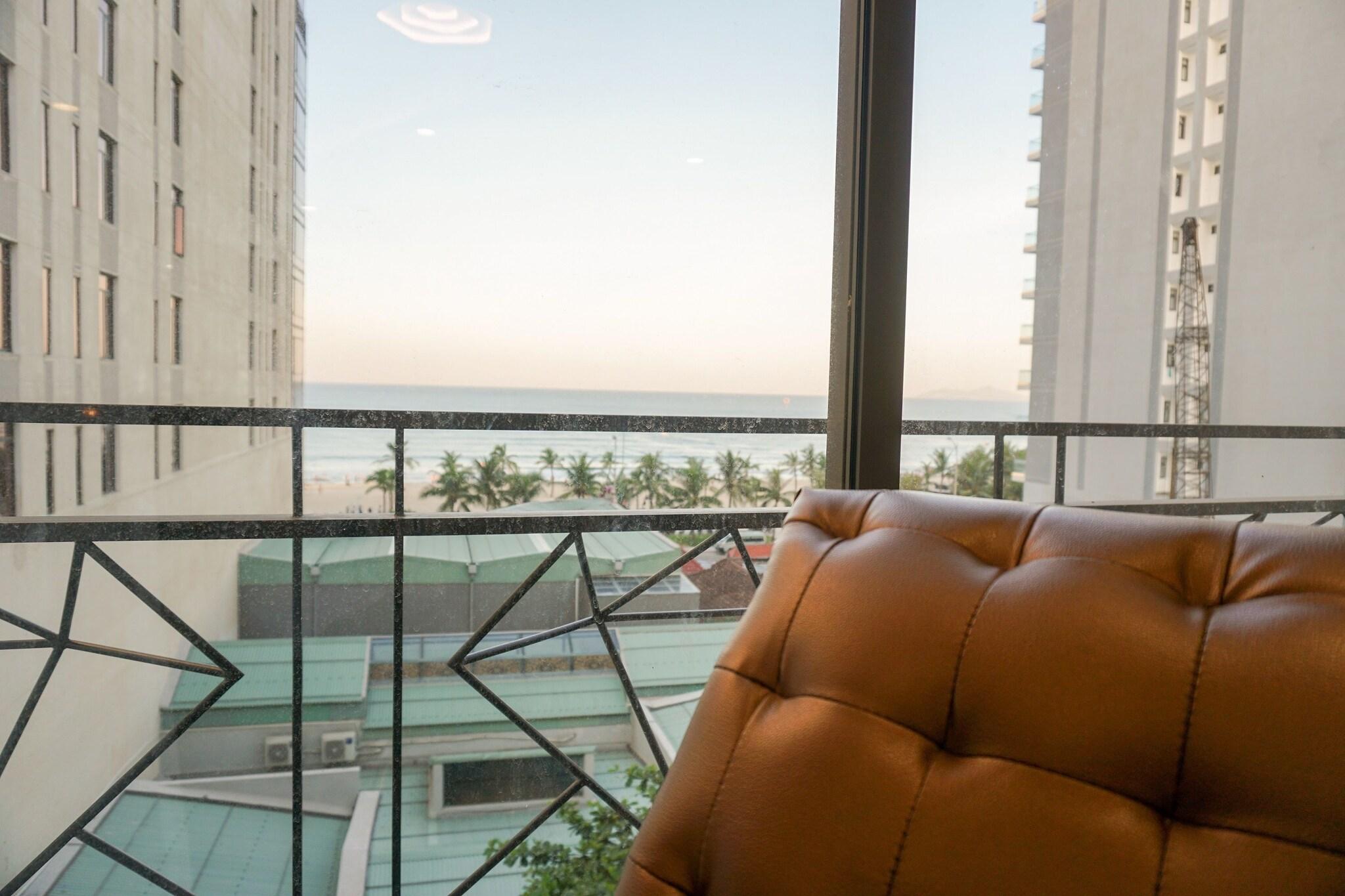 Ruby Hotel