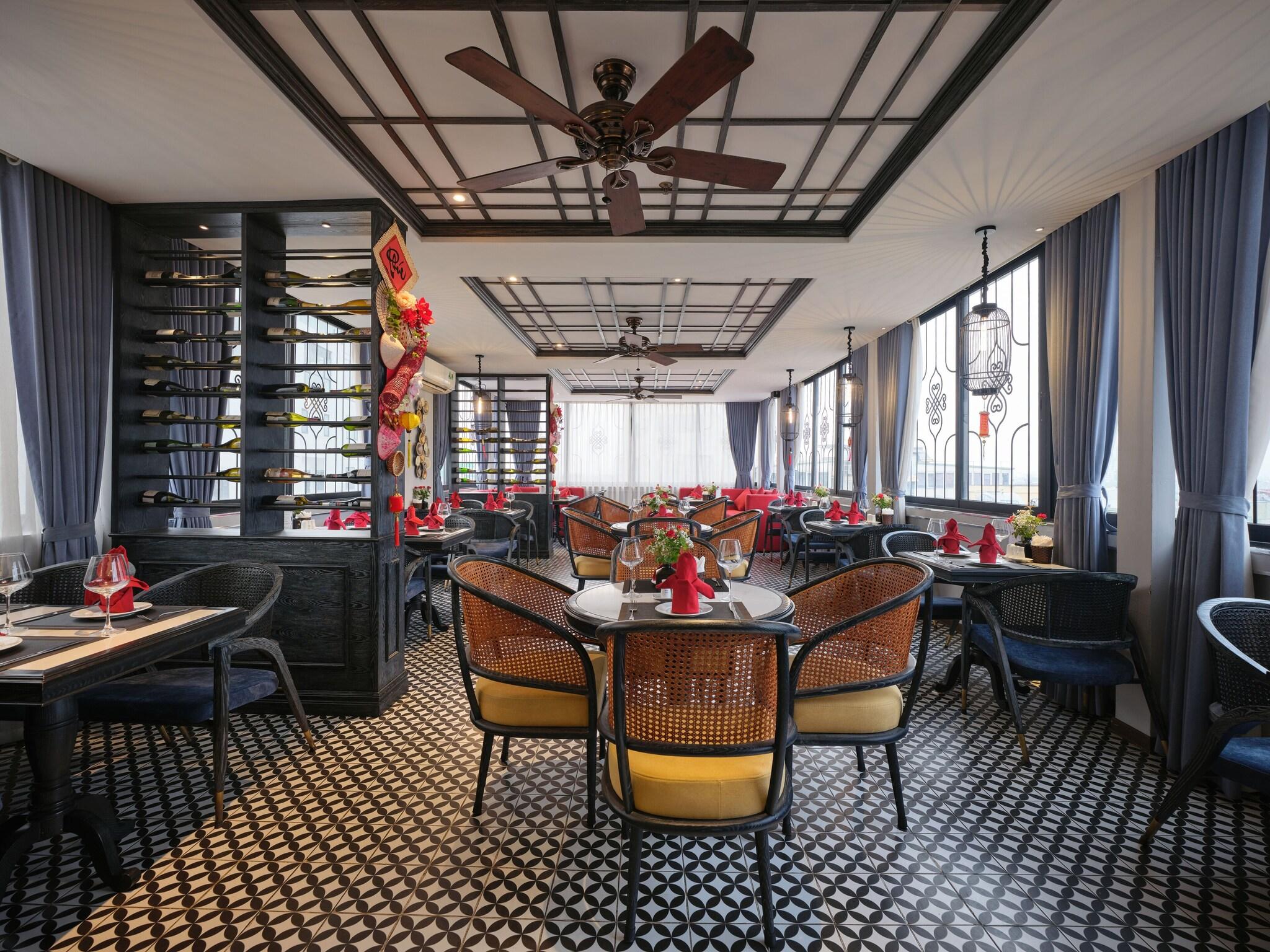 Shining Boutique Hotel And Spa