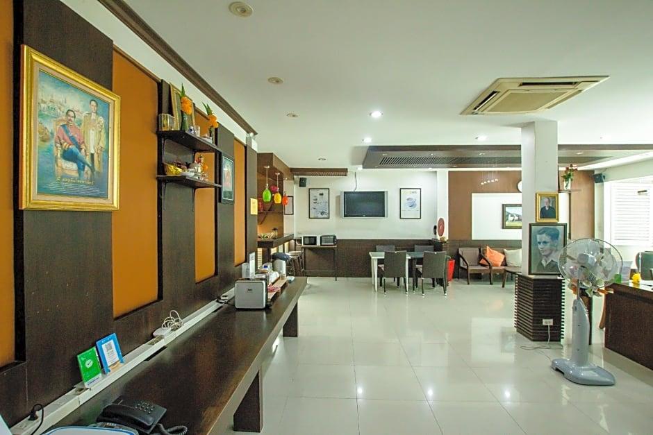 Queen Boutique Hotel