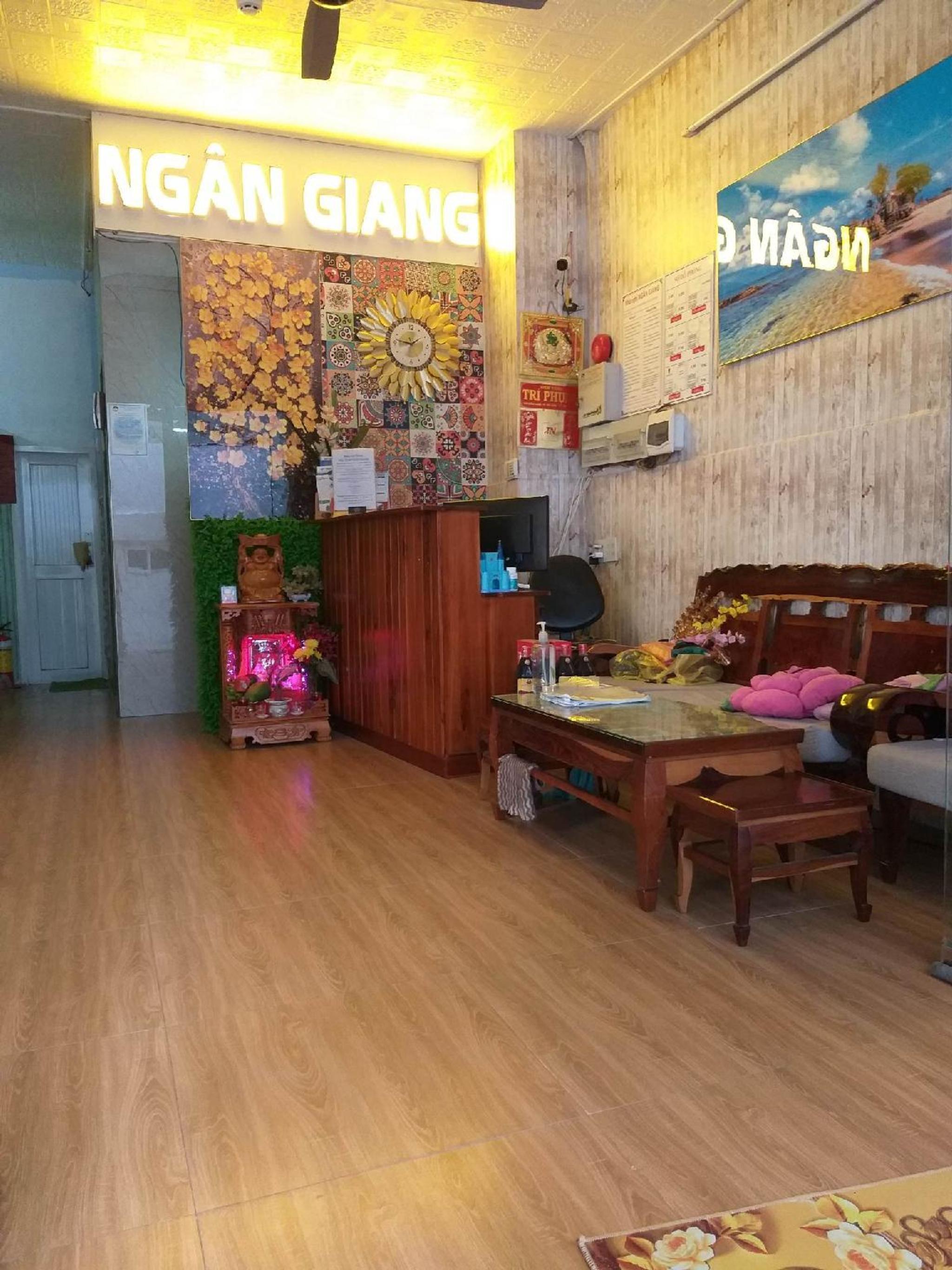 Ngan Giang Guest House