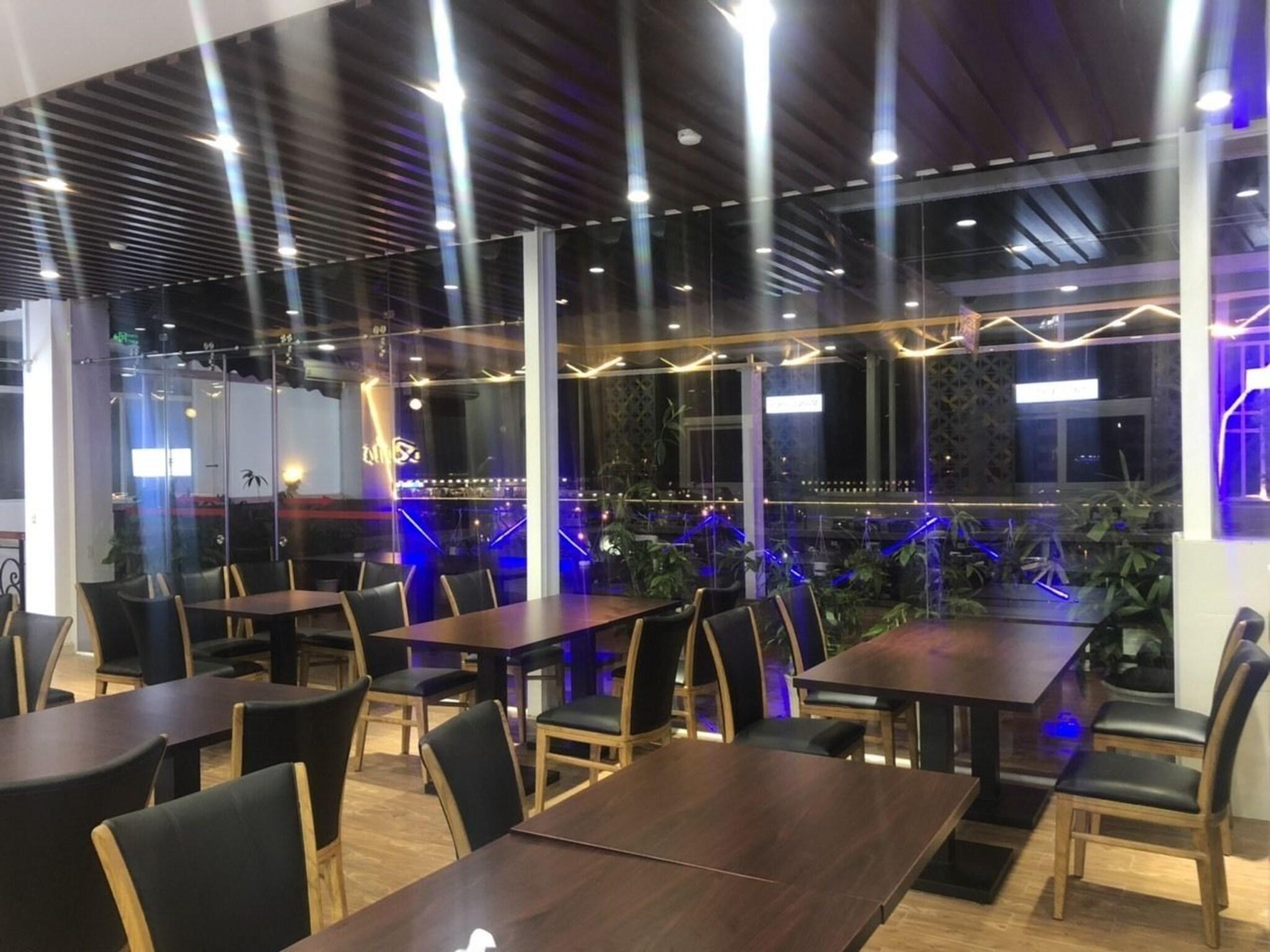 Doha 2 Hotel Saigon Airport
