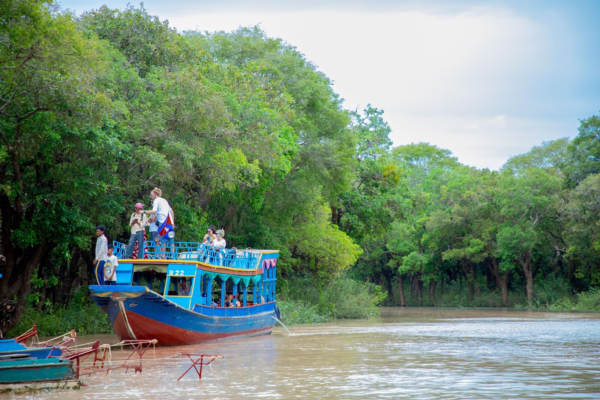 Viroth's Hotel by null