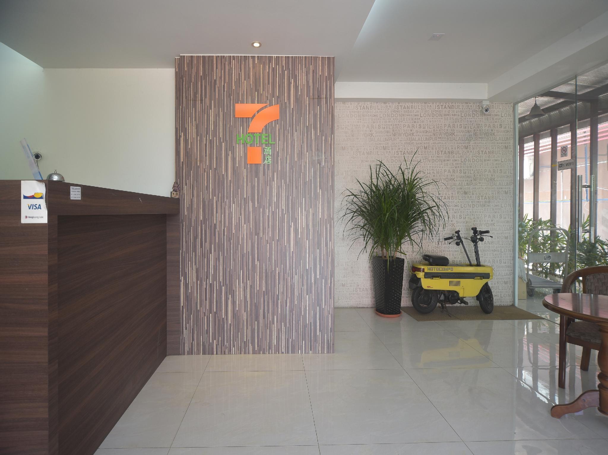 Seven Hotel