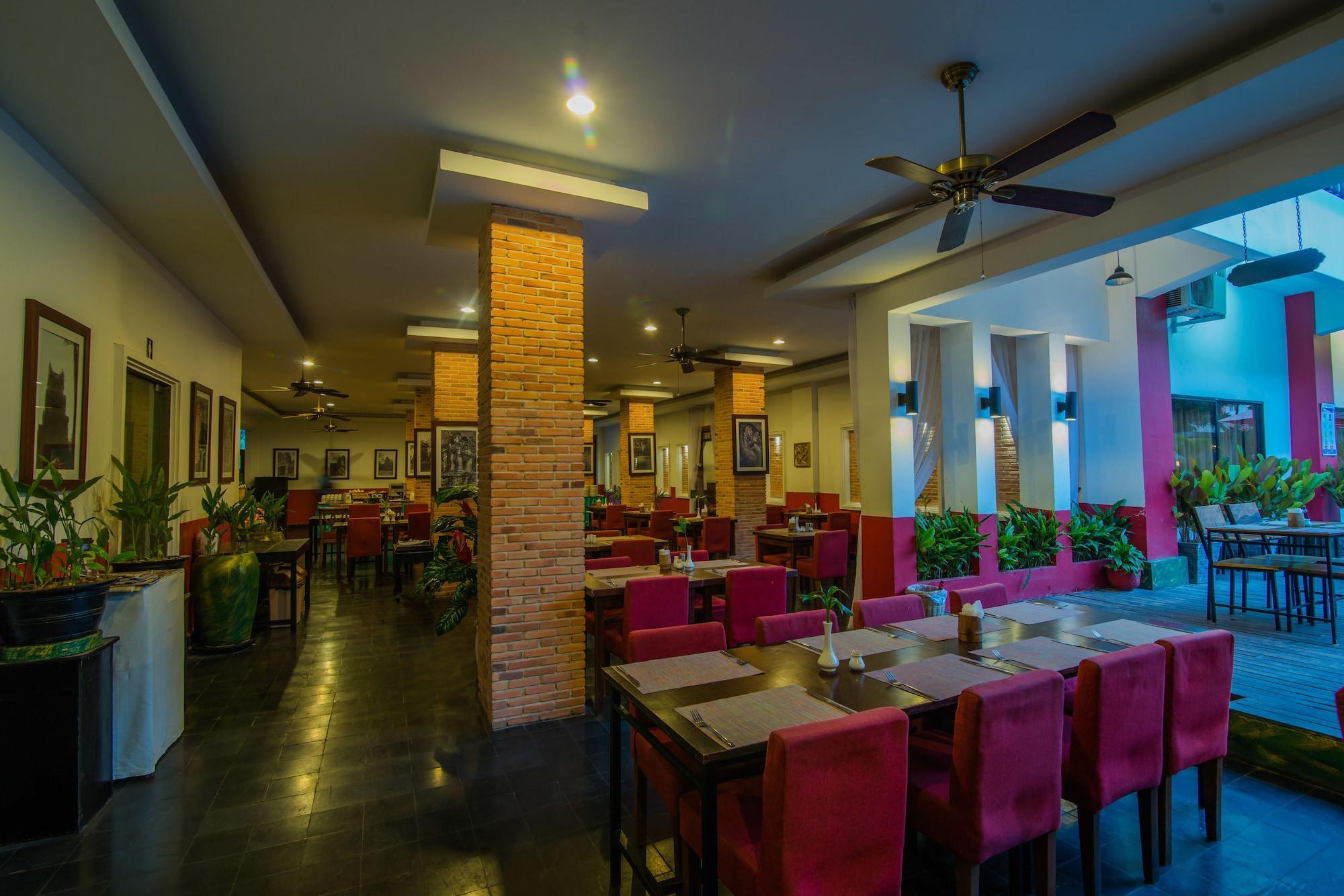 Mekong Angkor Palace Hotel by null
