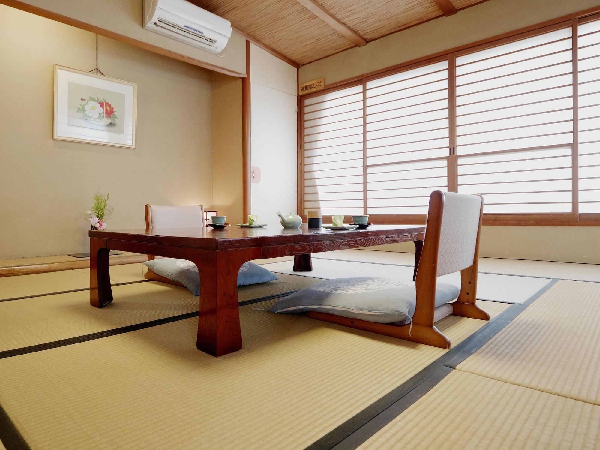 Kokuya Ryokan Shibu Onsen by null