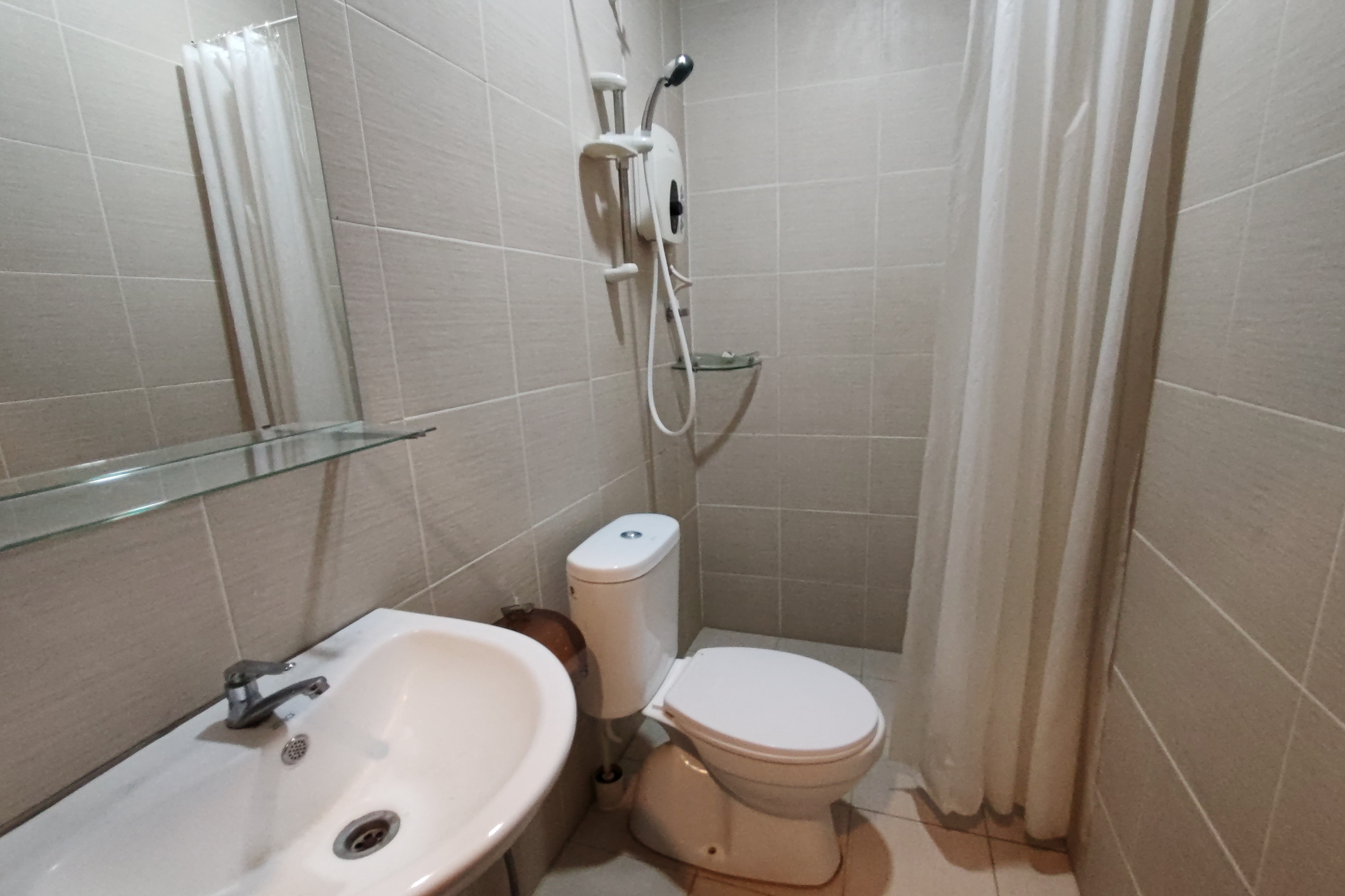 Maleeq Hotel Meru Ipoh by ZUZU