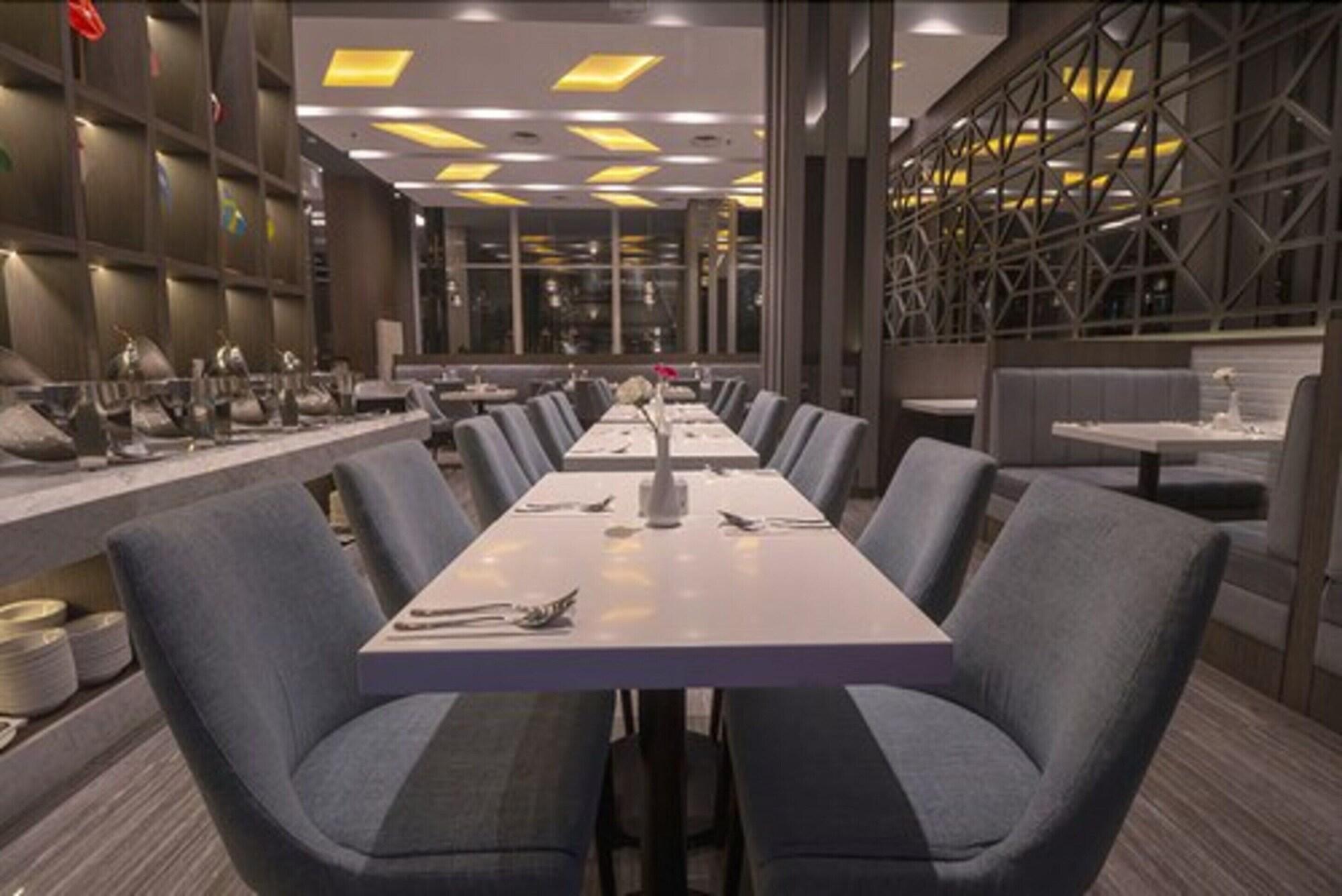 Grand Picasso Hotel