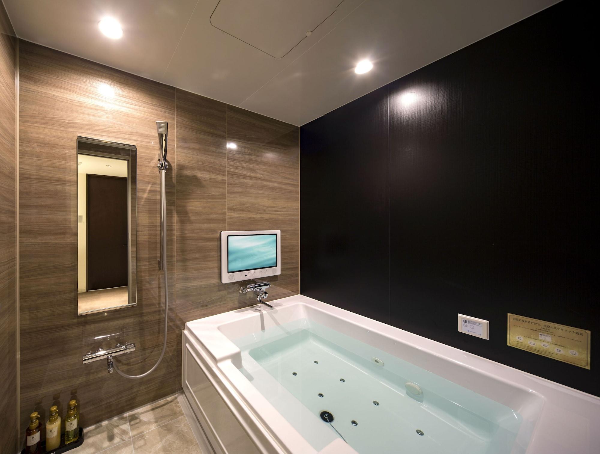 Hotel the Grandee Shinsaibashi by null