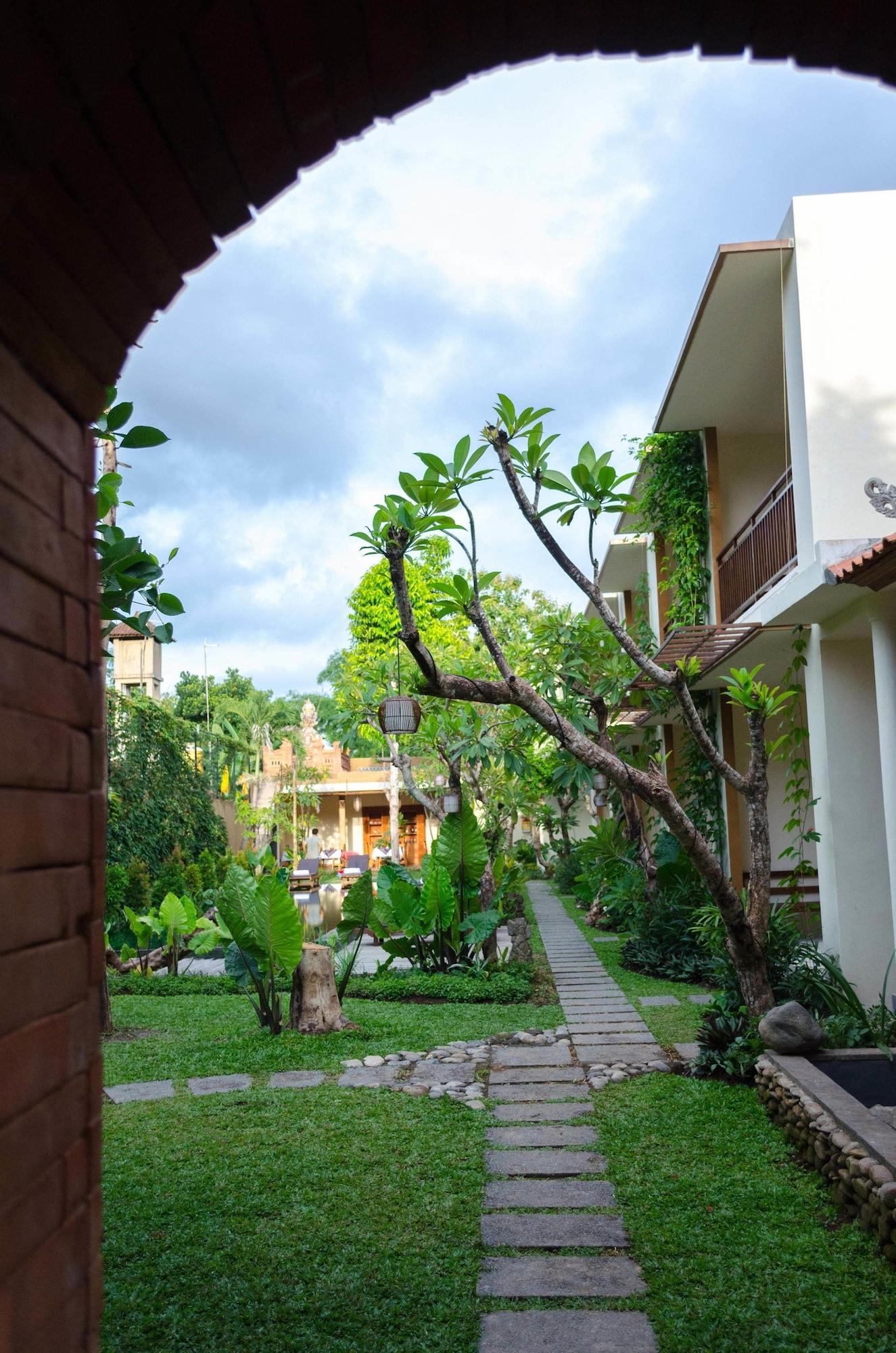 Sapodilla Ubud - photo