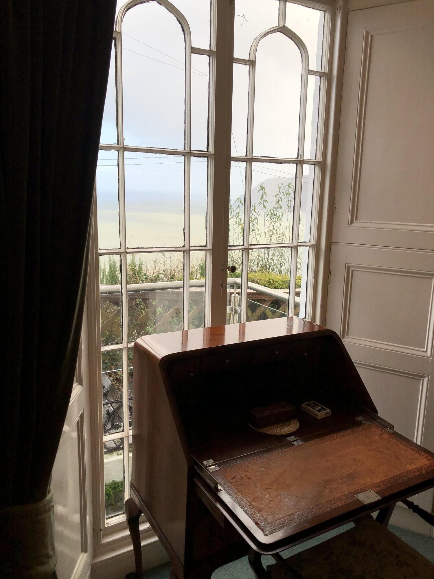 The North Cliff Hotel