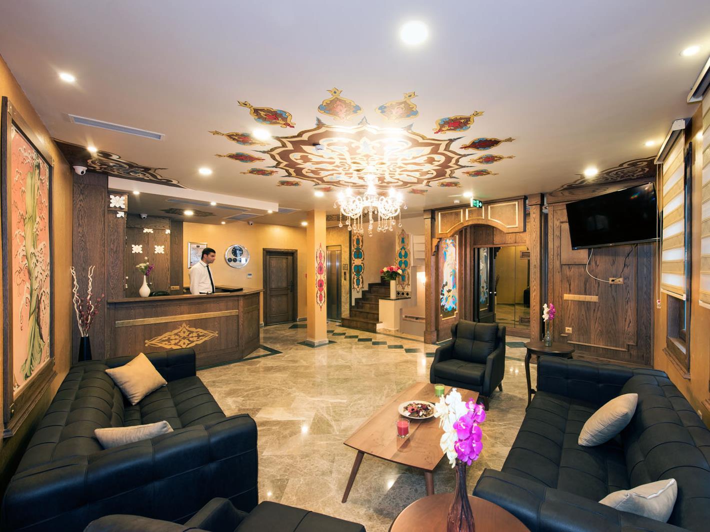 Perapolis Hotel