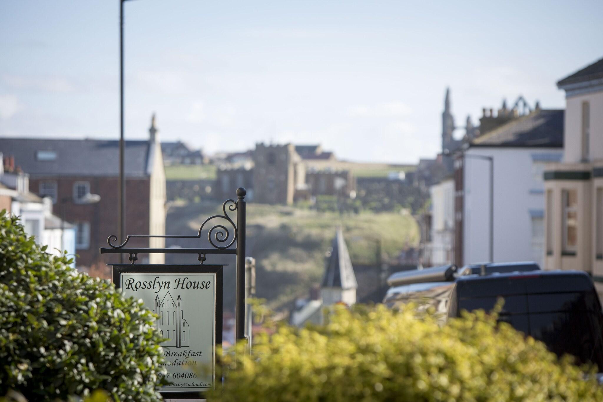 Rosslyn House by null