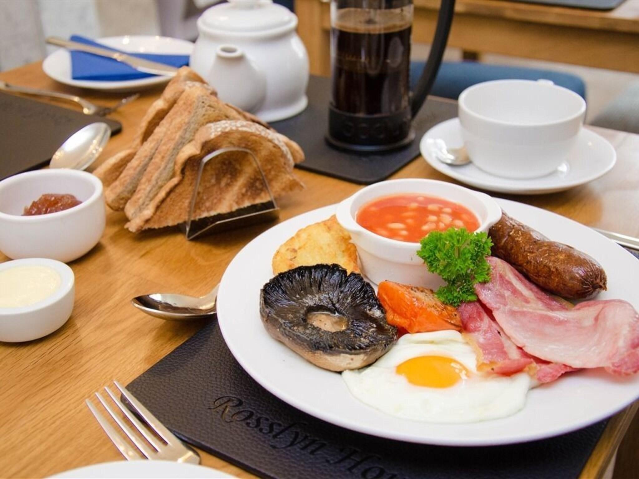 Rosslyn House by null