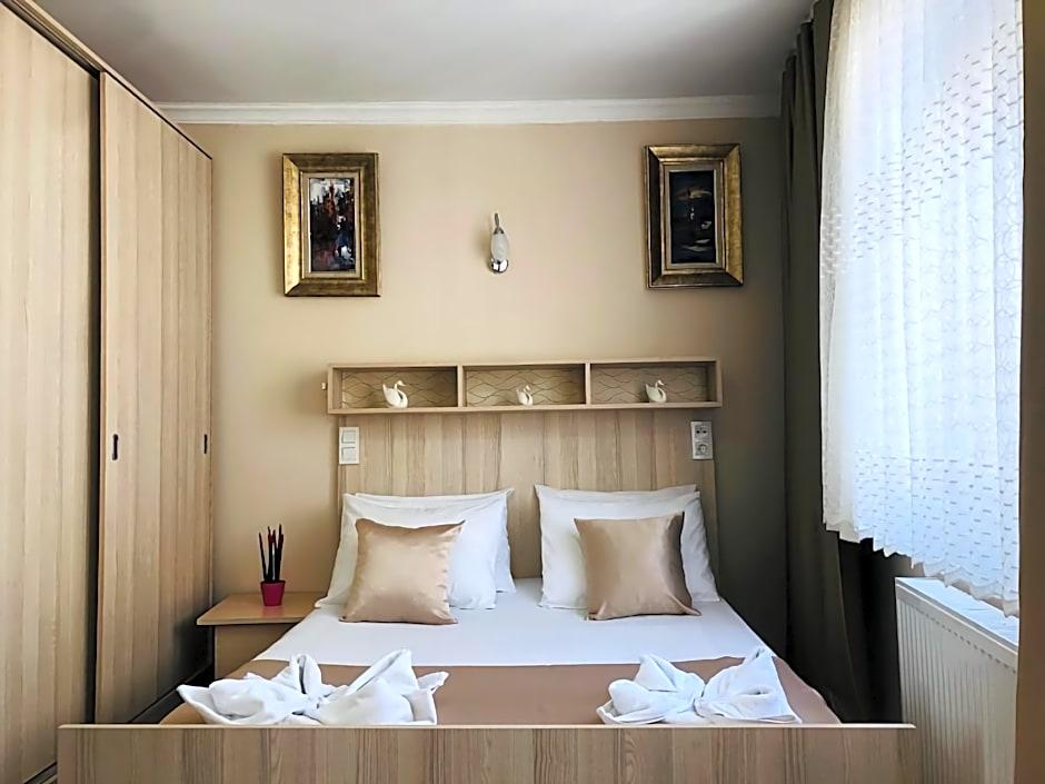 Carvan Hotel