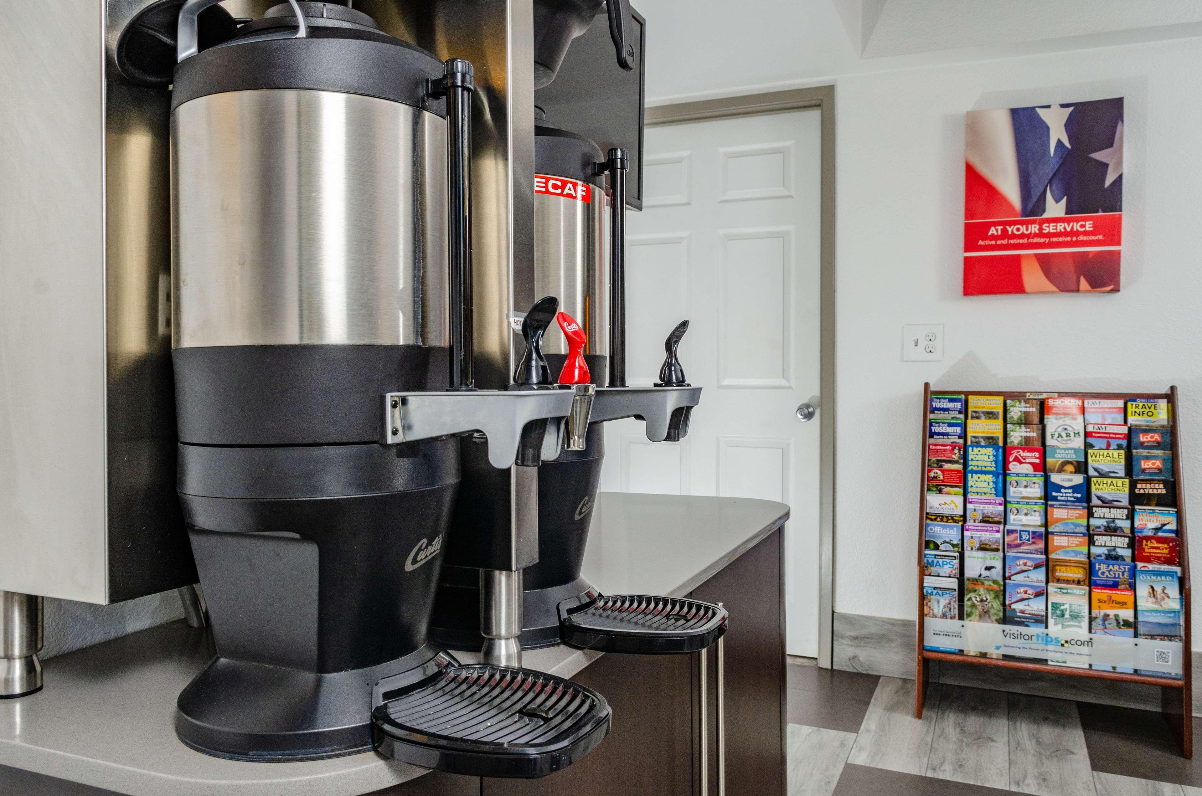Studio 6 Fresno, CA - Extended Stay GA