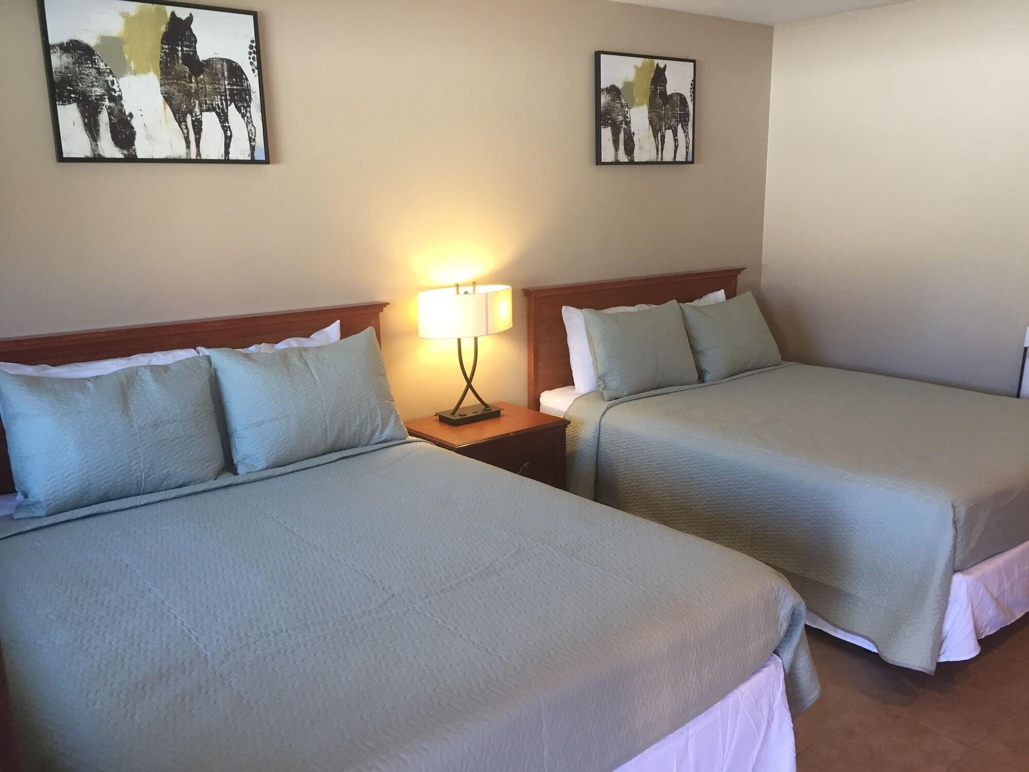 Holiday Lodge
