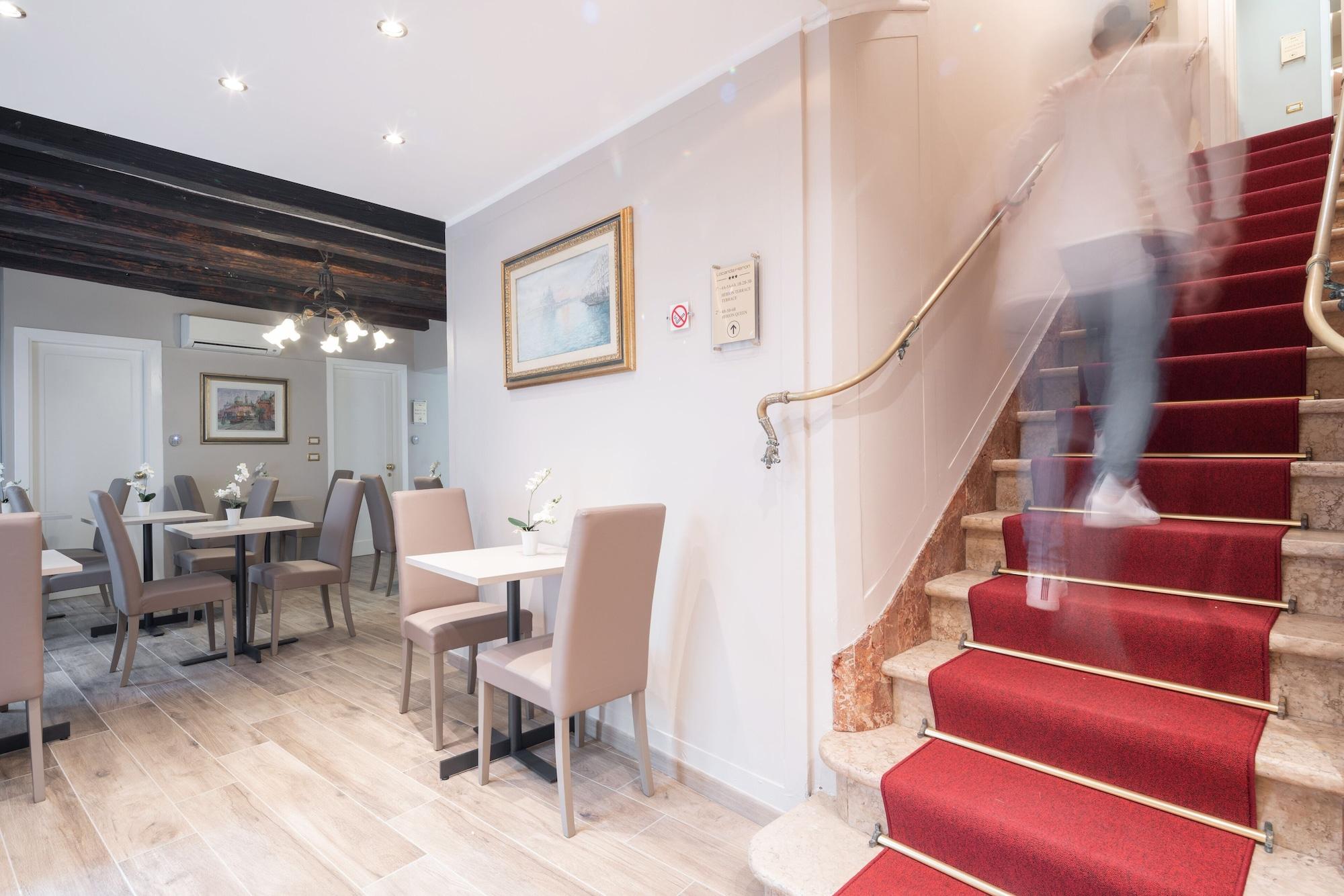 Hotel Herion - photo