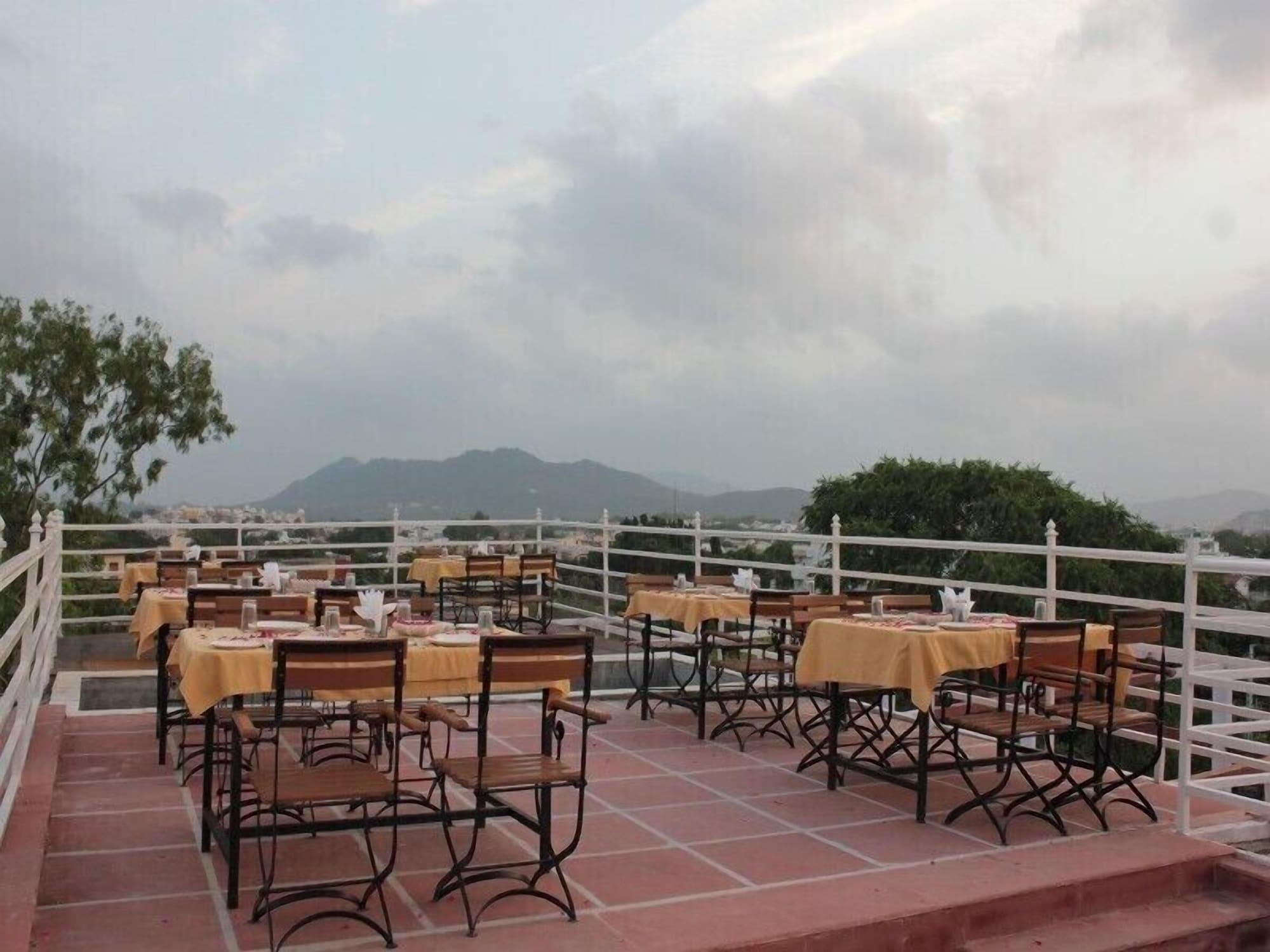 Hotel Mahima Palace
