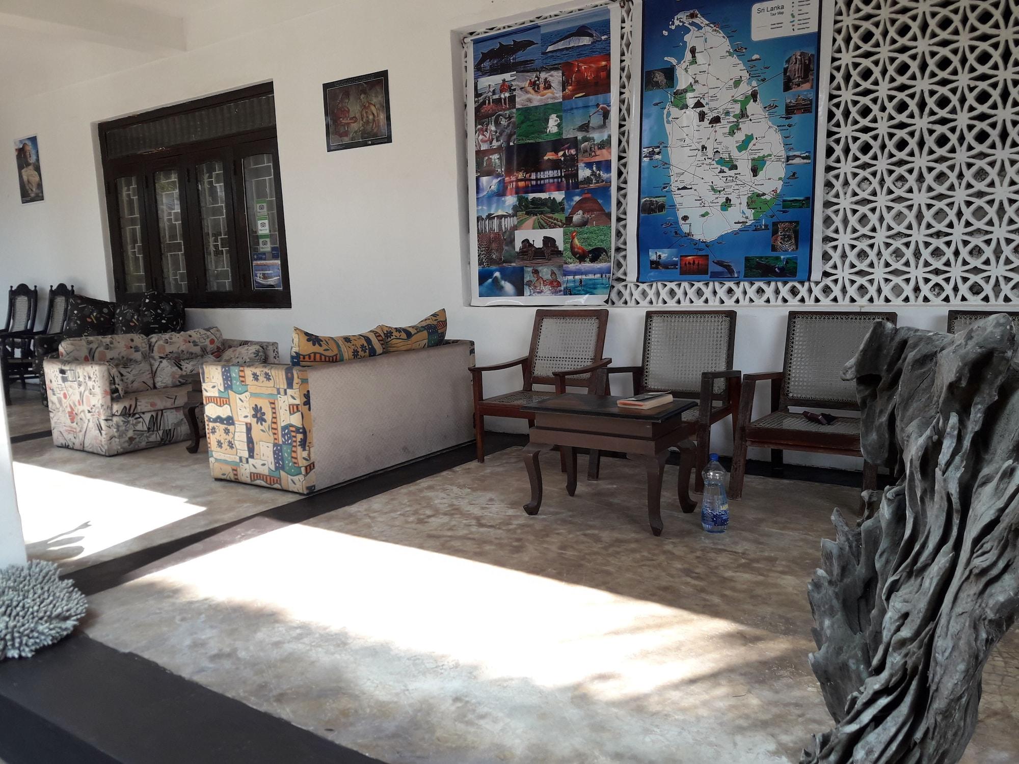 Sea Front Hikkaduwa - photo