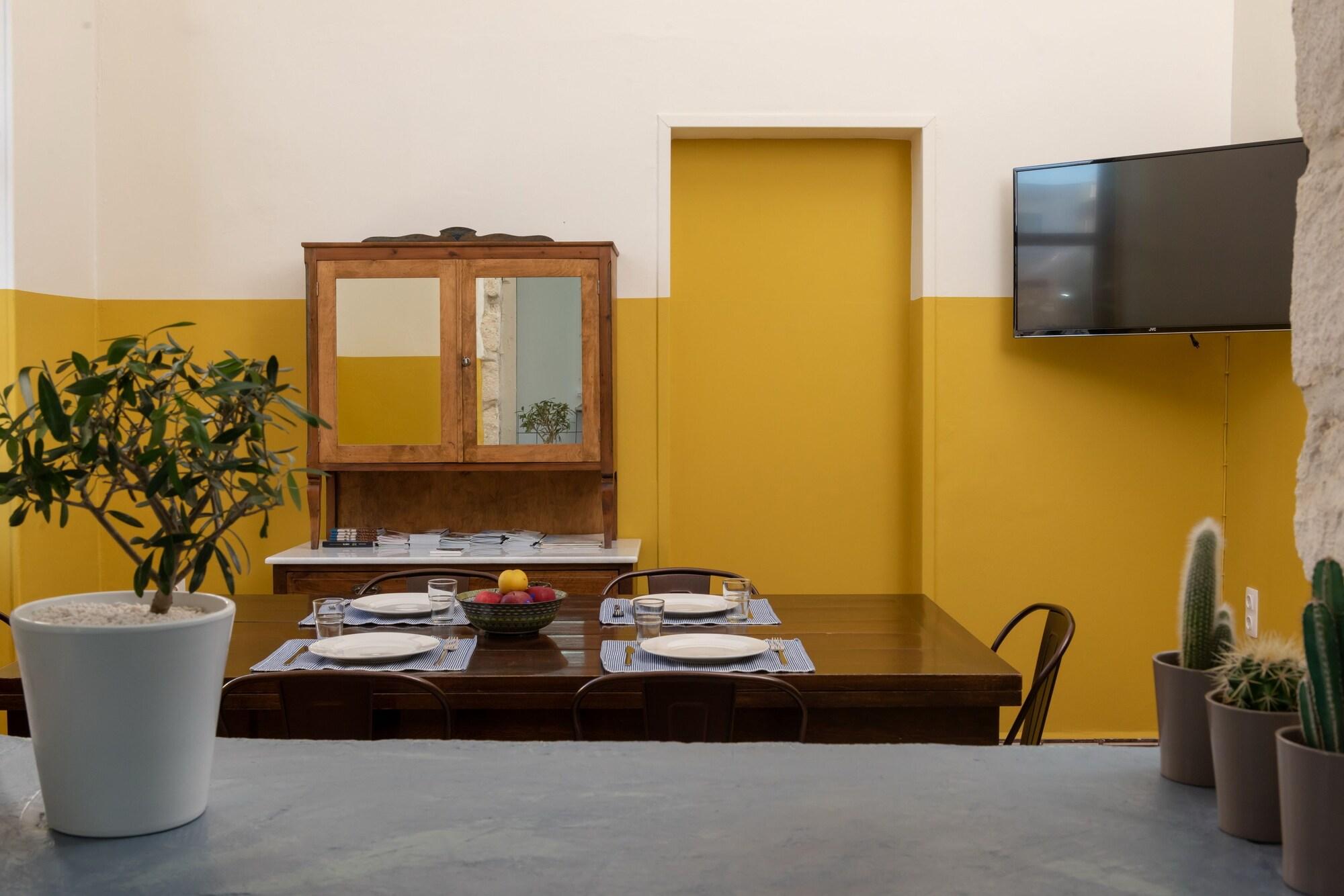 Intra Muros Hostel
