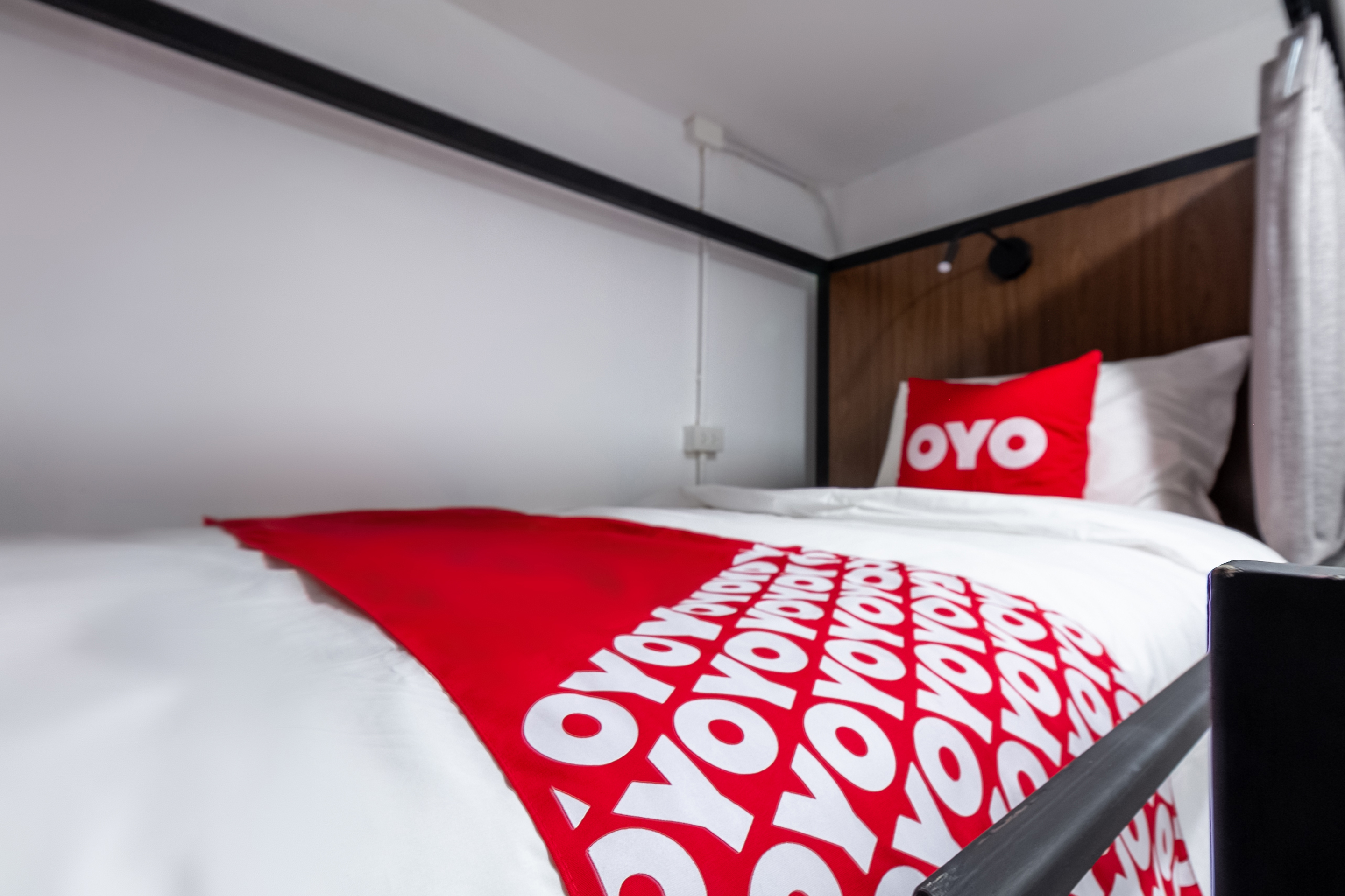 Twin room, shared bathroom