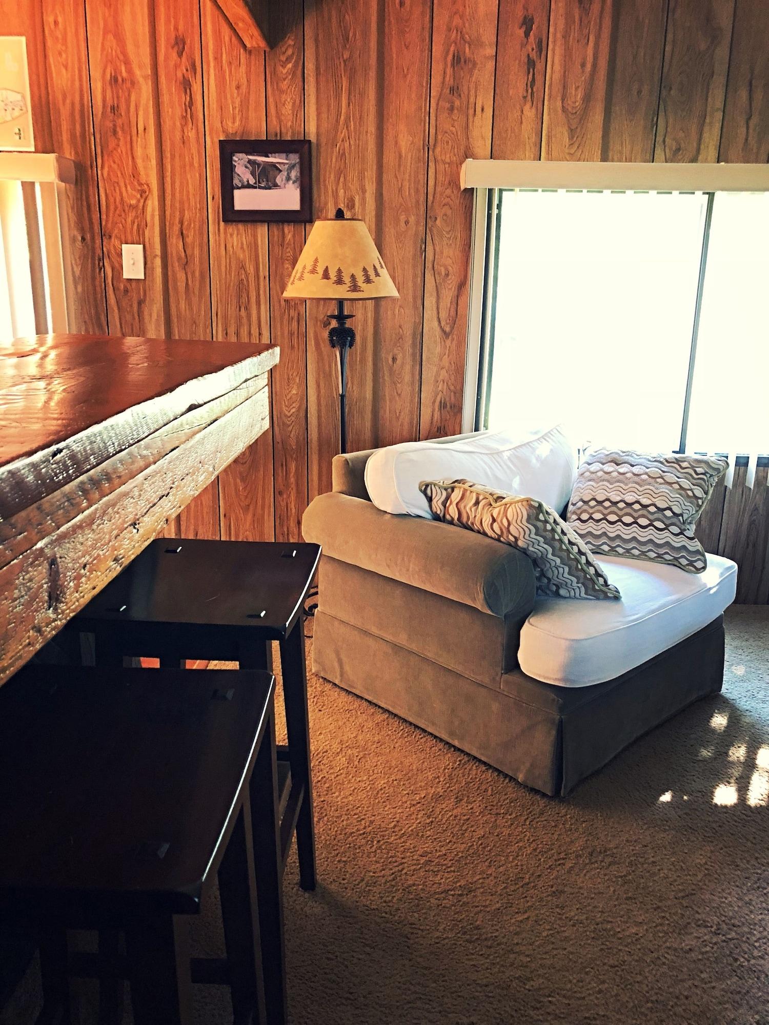 Hannon House by null