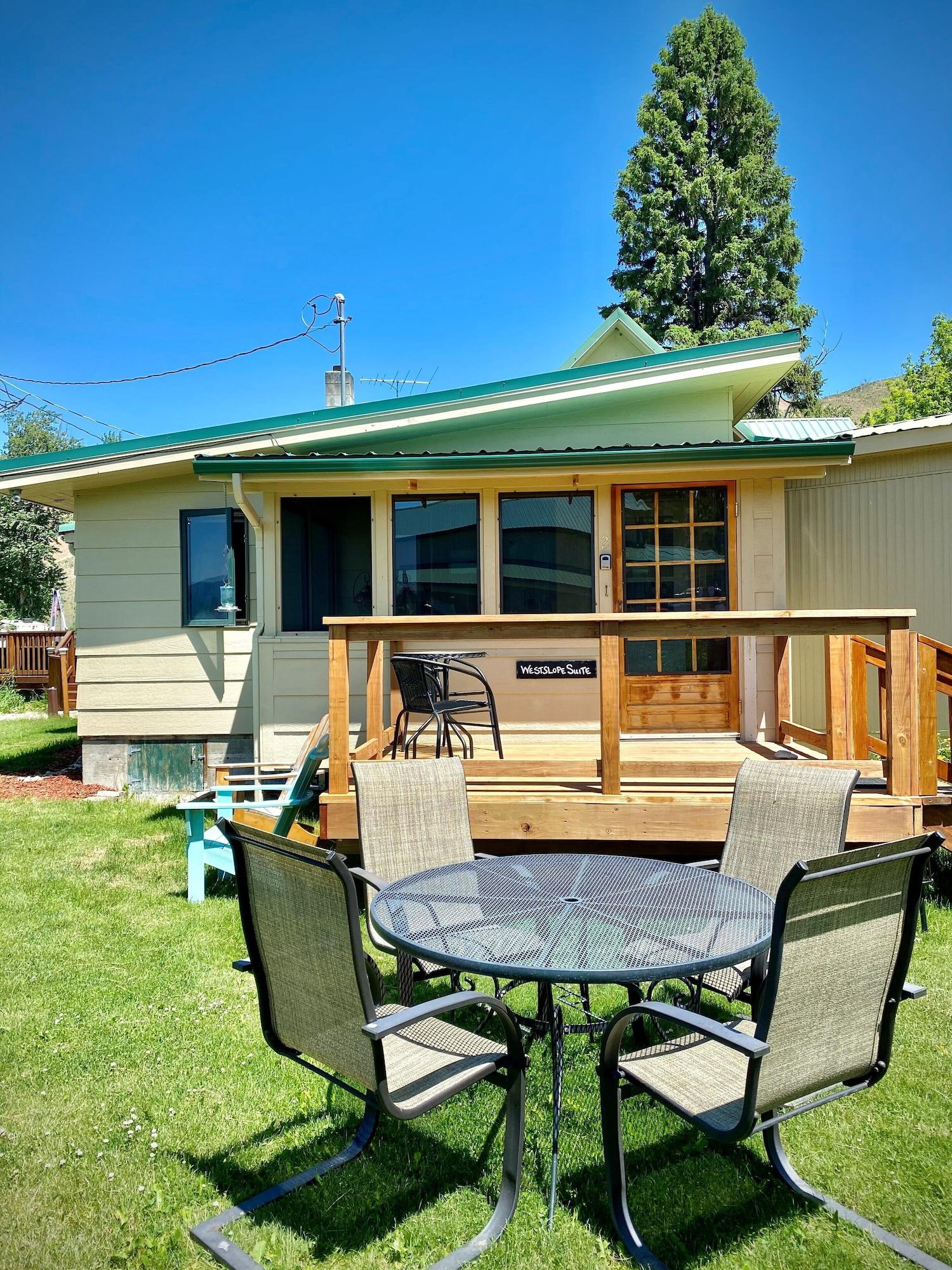 Hannon House by null