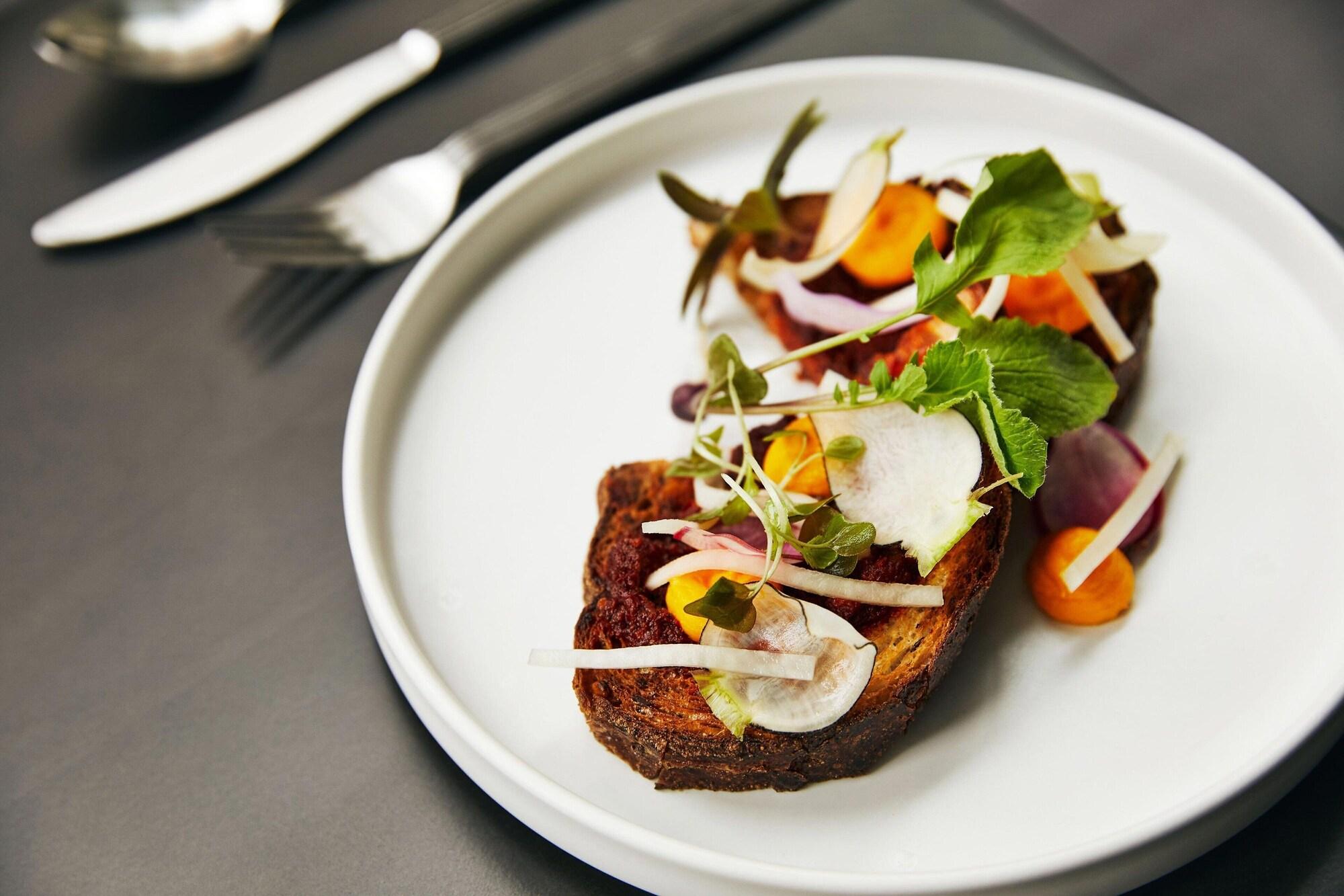 Kinley Cincinnati Downtown, a Tribute Portfolio Hotel by null