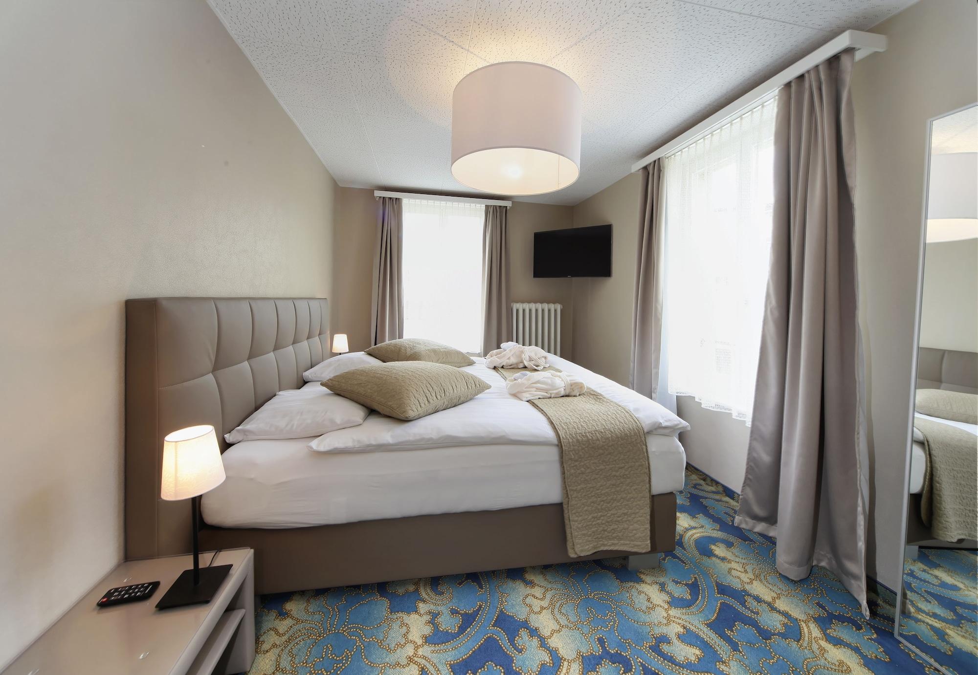 La Suite – Hôtel Café & Restaurant by null