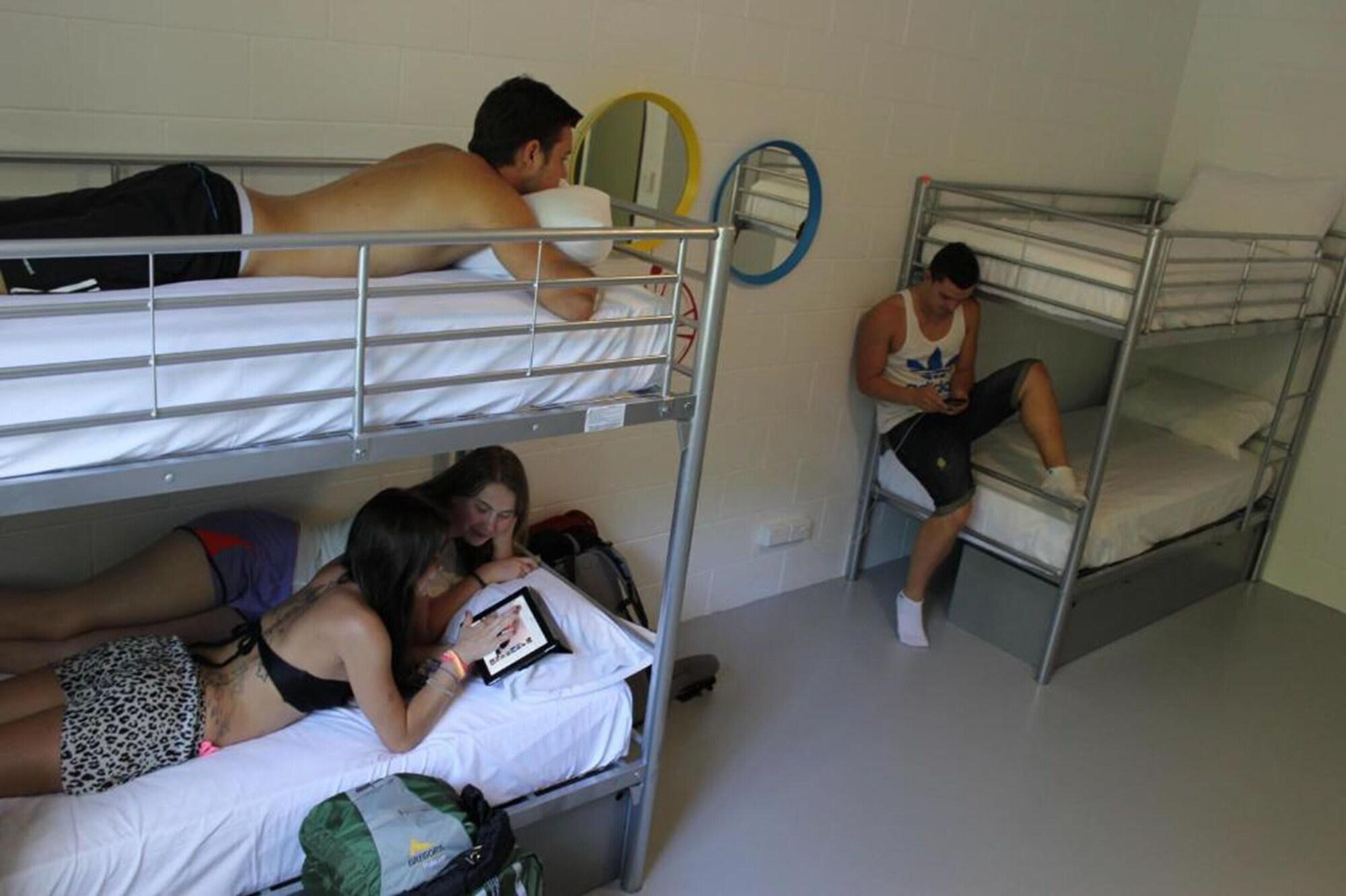 Port Douglas Backpackers by null