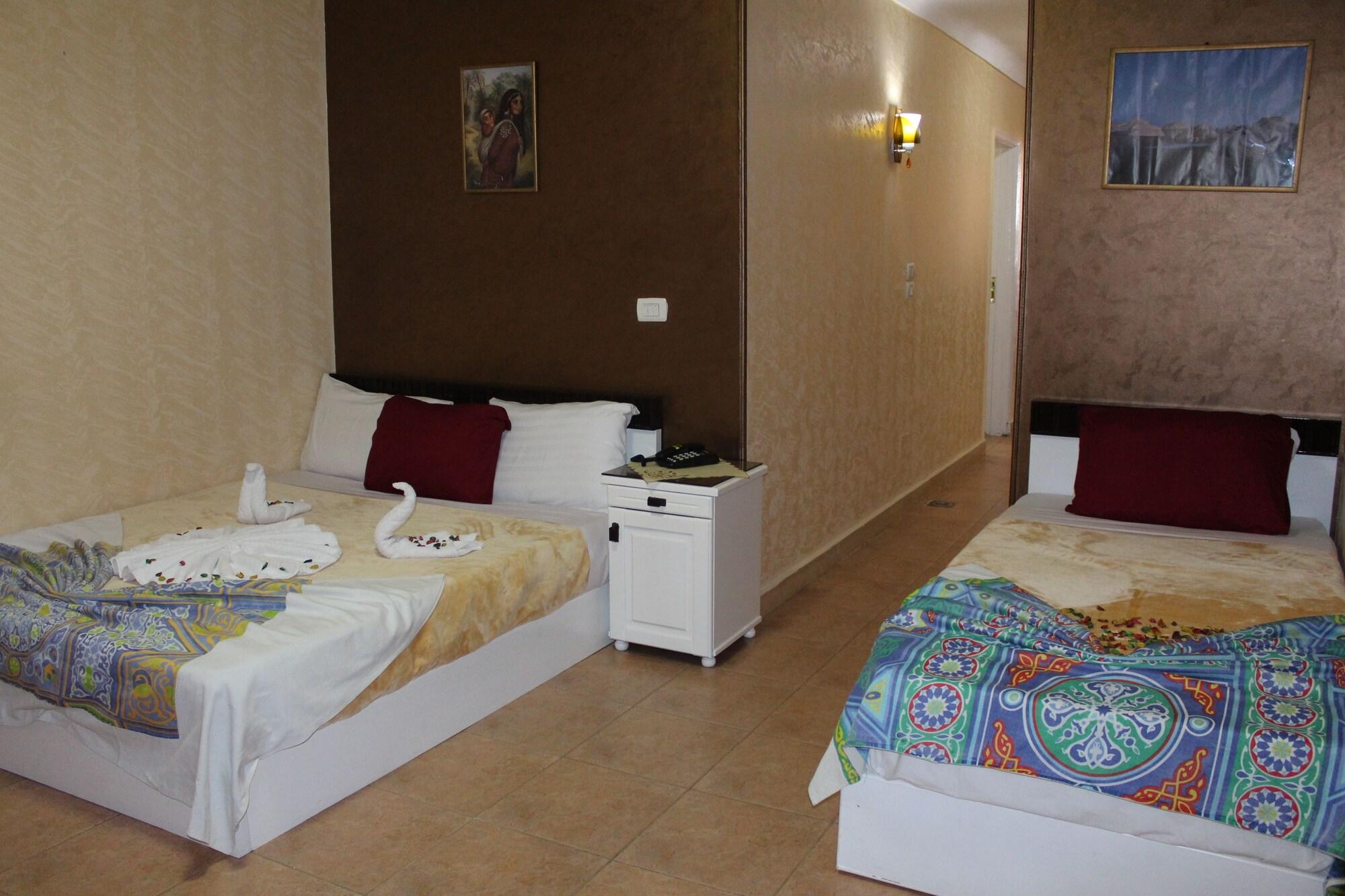 Osiris Hotel by null
