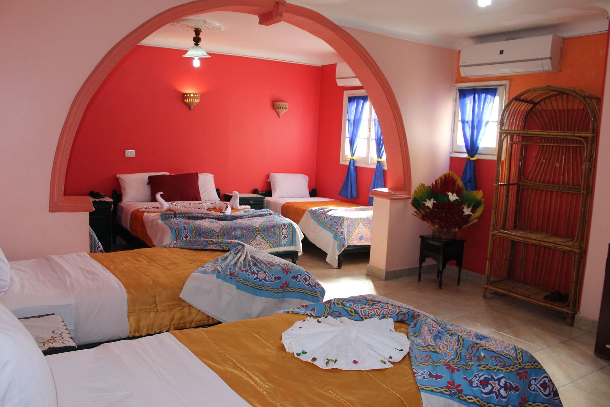 Osiris Hotel by null