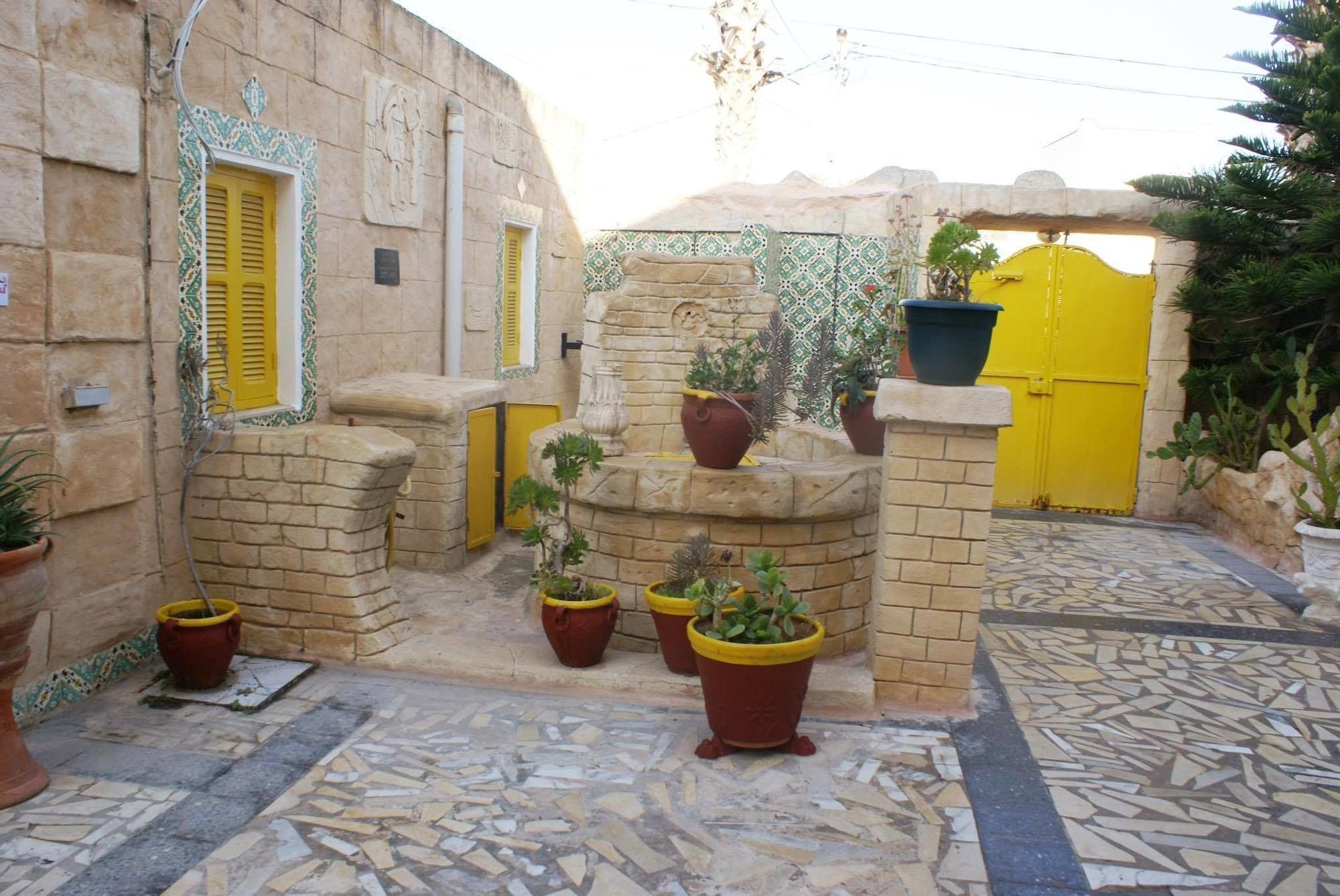 Hotel DONIA image