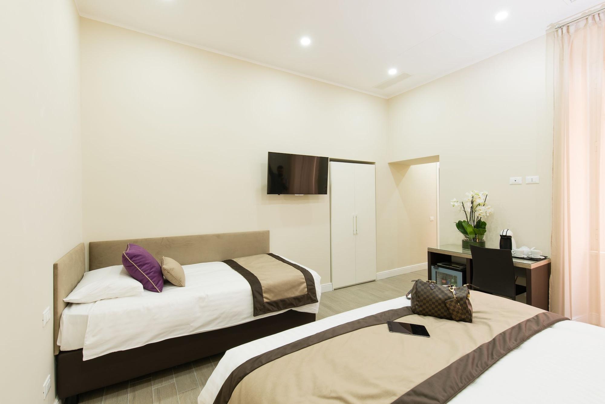 Bloom Apartment By La Griffe