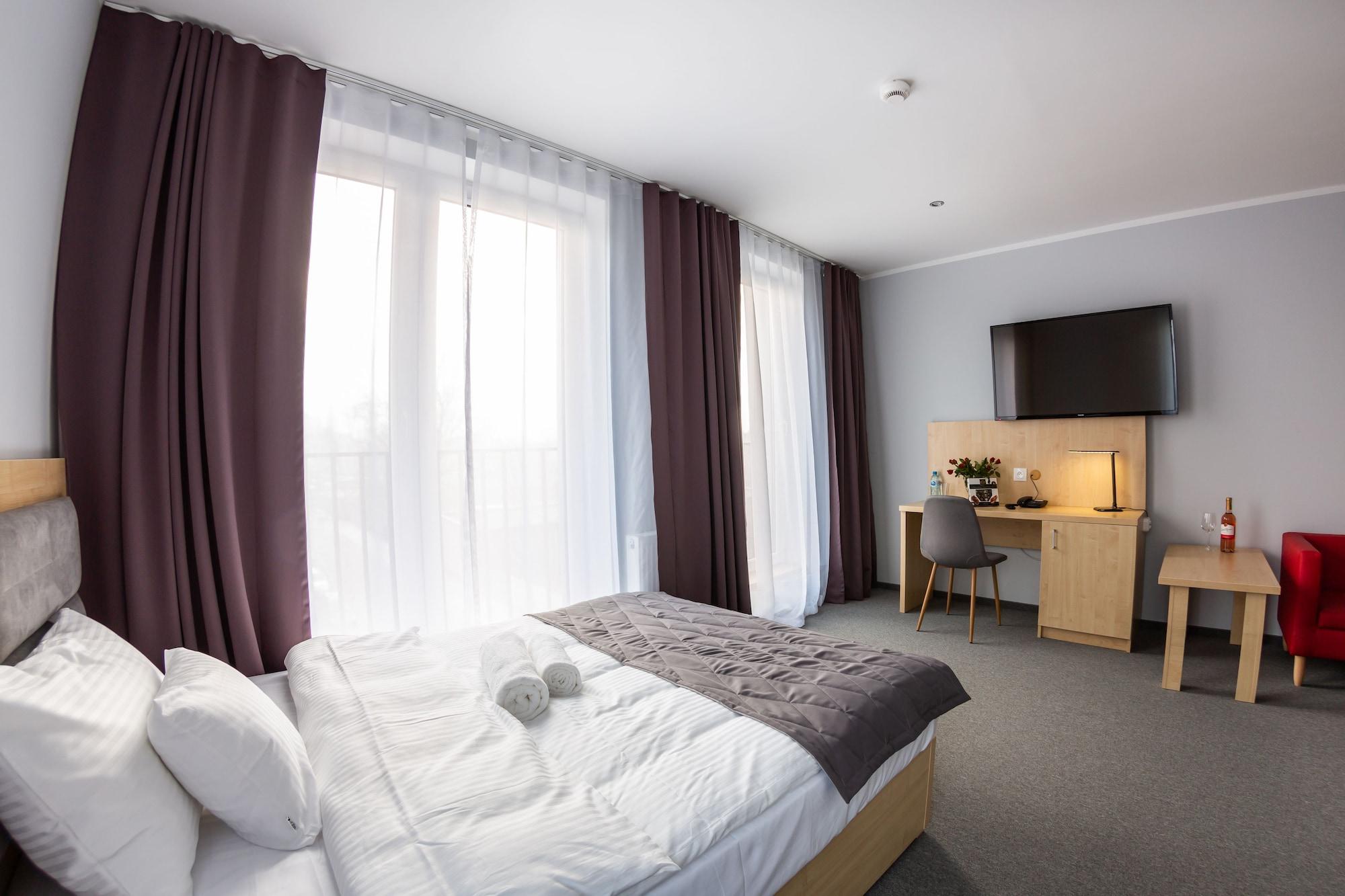 Seven Hotel