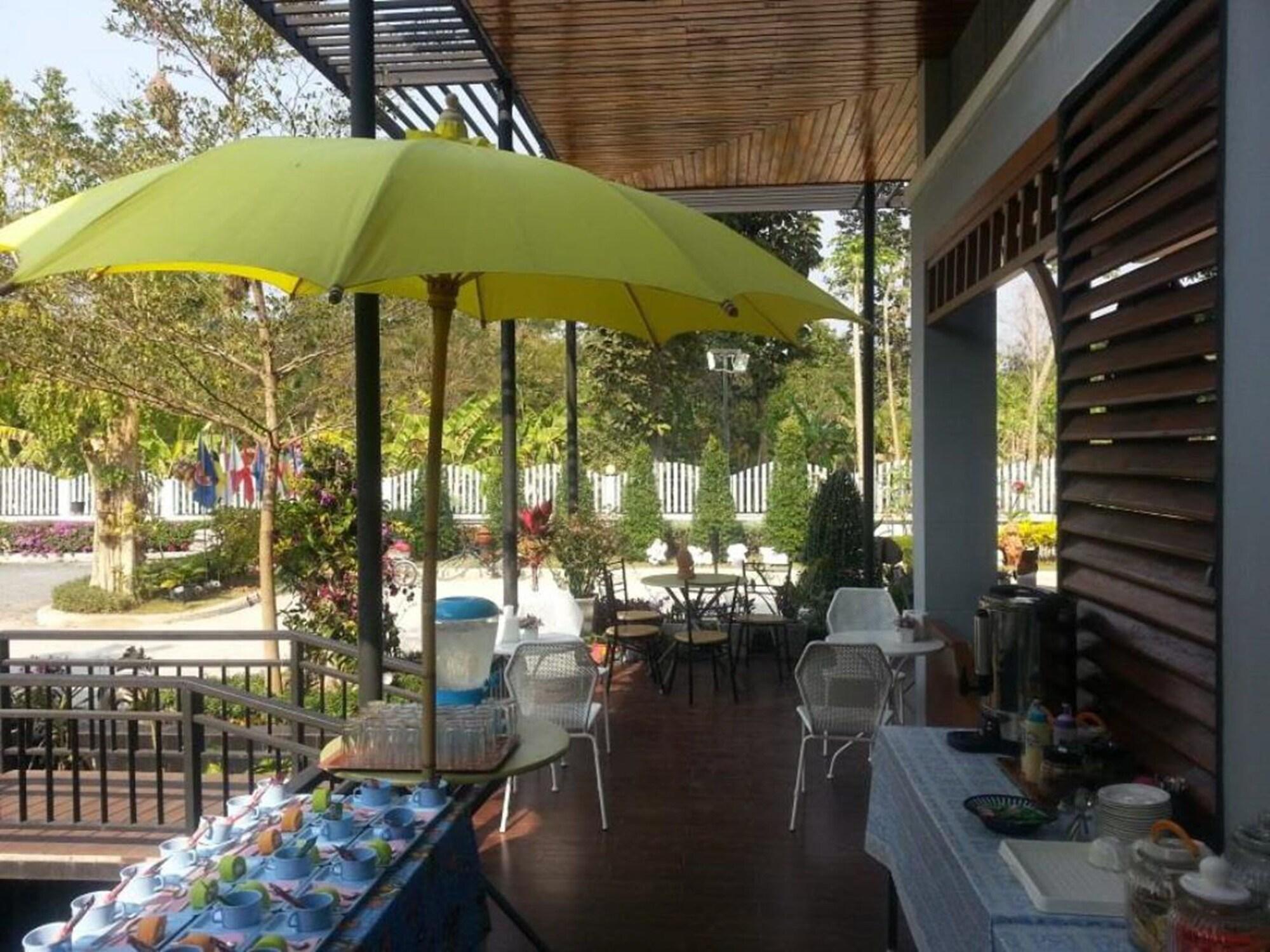 Phakawan Hotel