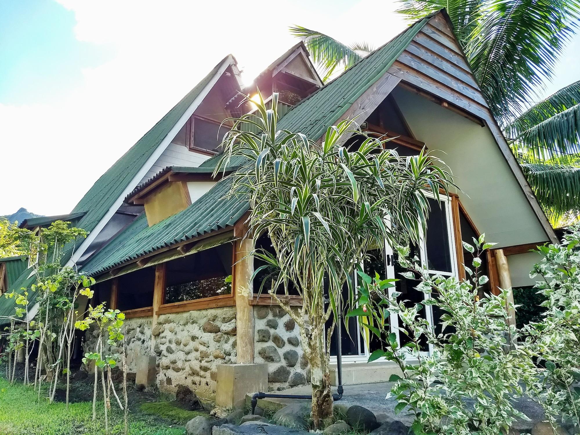 Pension des 3 Cascades / l'excursion Bleue by null