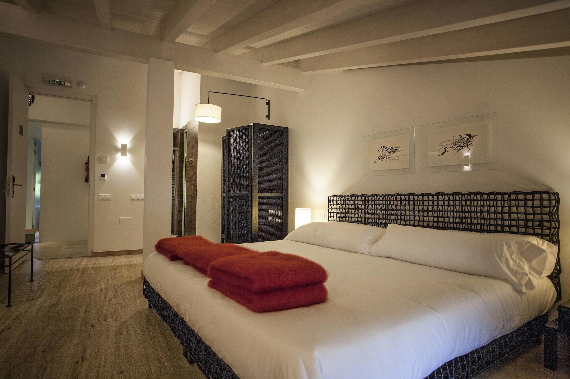 Hotel Pura Vida - Hotel con Encanto en Valgañón by null