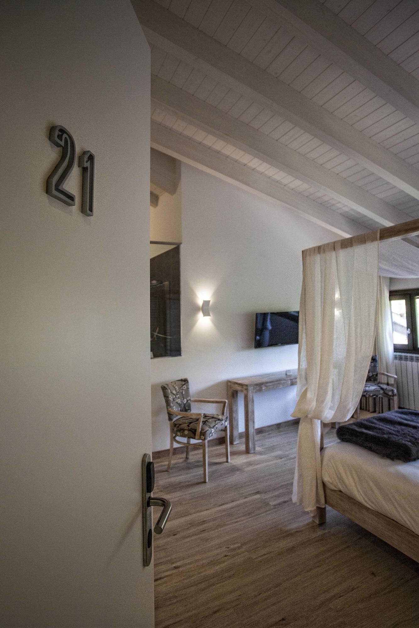 Hotel Pura Vida - Hotel con Encanto en Valgañón by null