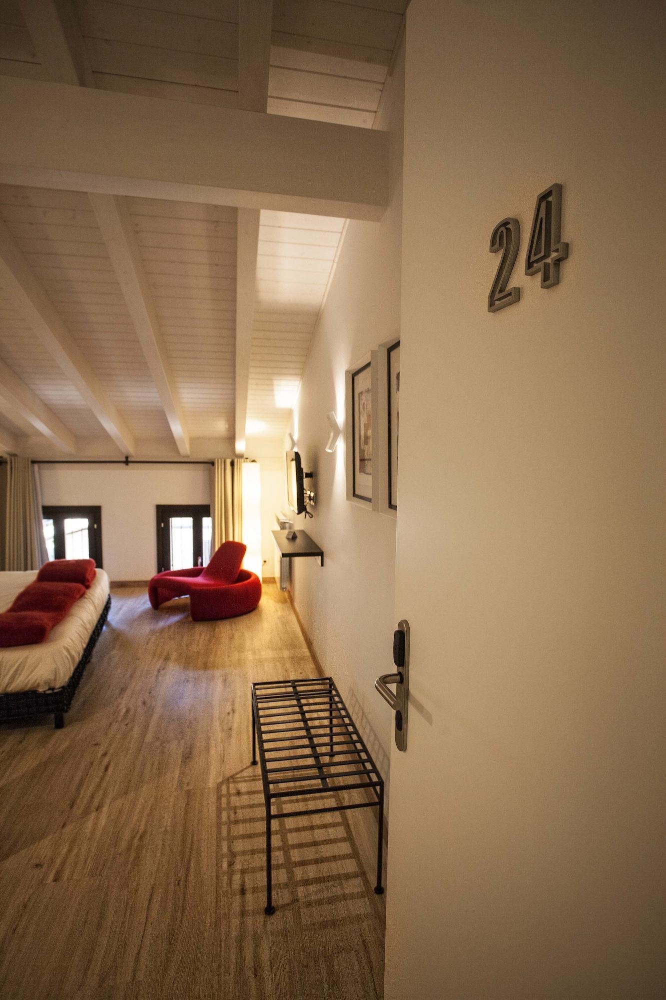 Hotel Pura Vida - Hotel con Encanto en Valgañón by null